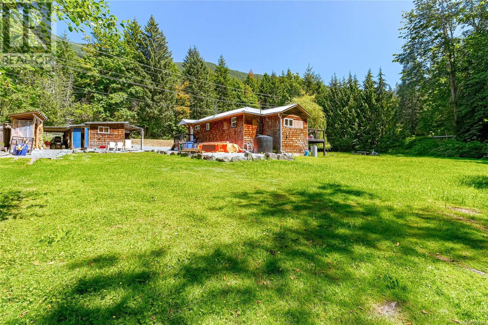 7420 Cowichan Lake Rd, Lake Cowichan