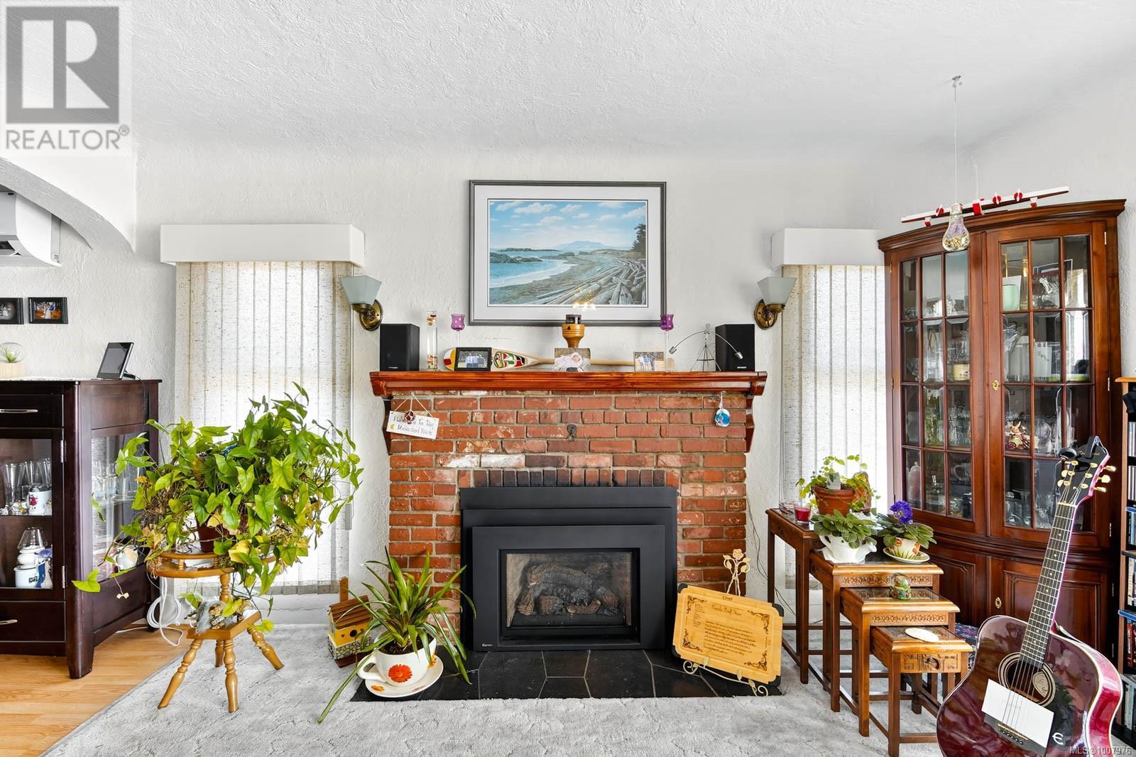 2635 5th Ave - 11