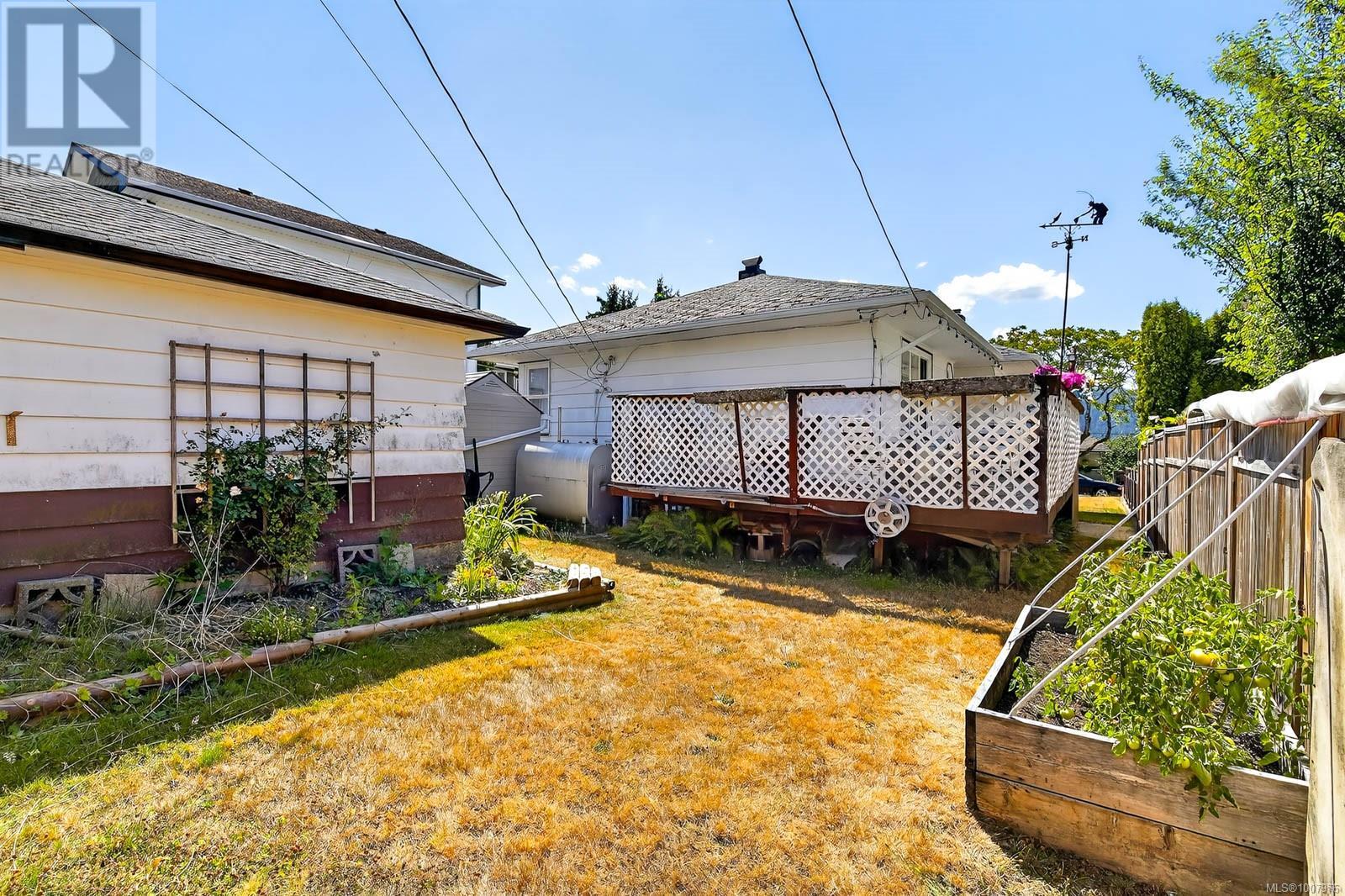 2635 5th Ave - 32