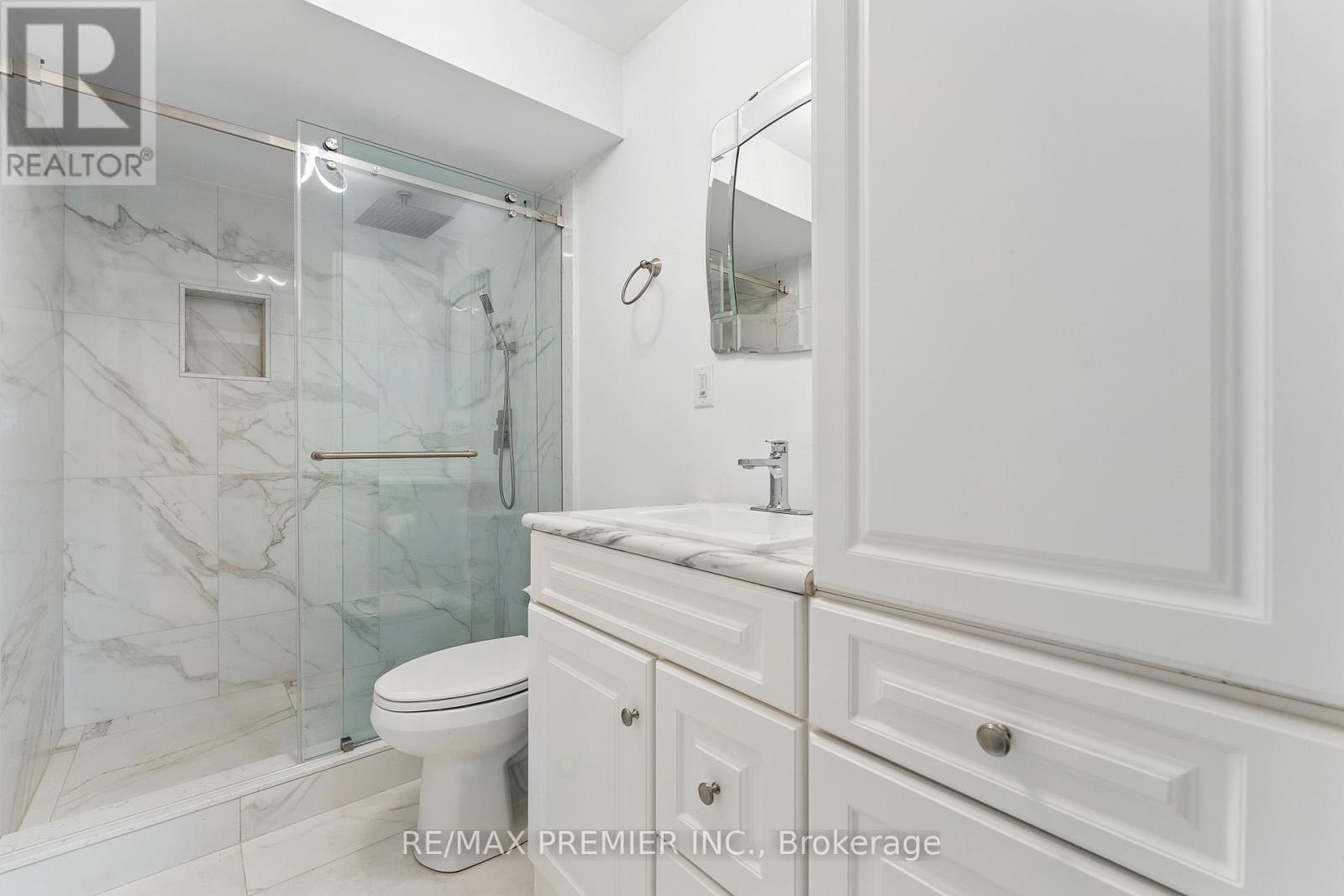 Photo 23 of 2441 Lakeshore Drive, Ramara ON