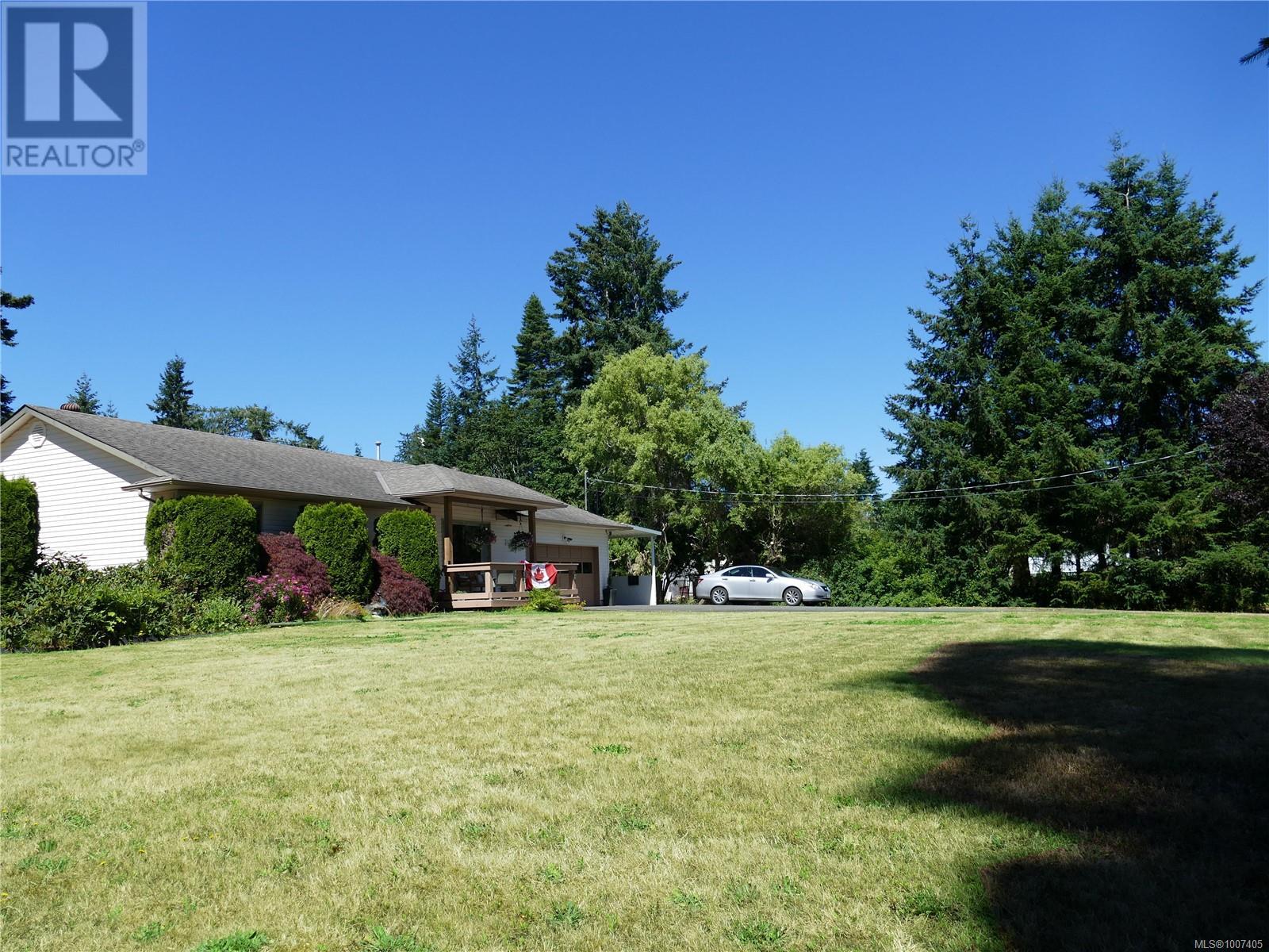Photo 4 of 6637 Walker Frontage Rd, Fanny Bay BC