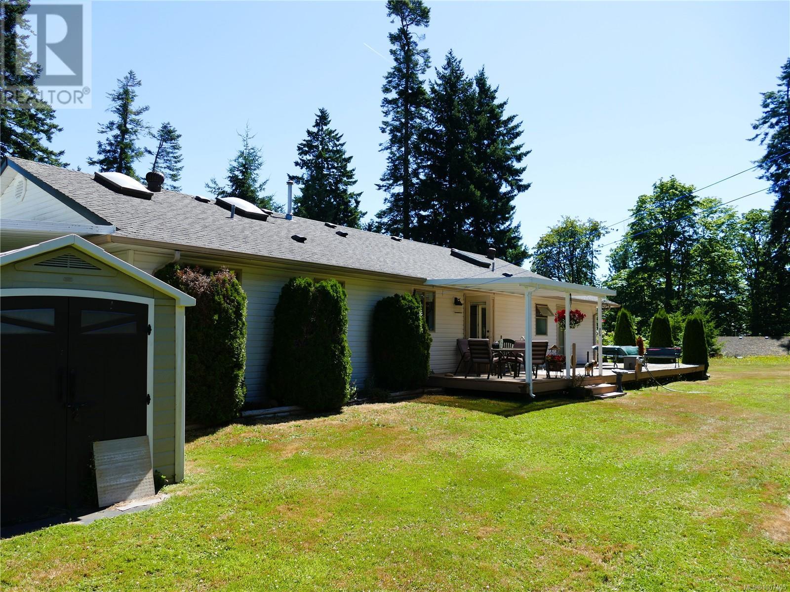 Photo 31 of 6637 Walker Frontage Rd, Fanny Bay BC