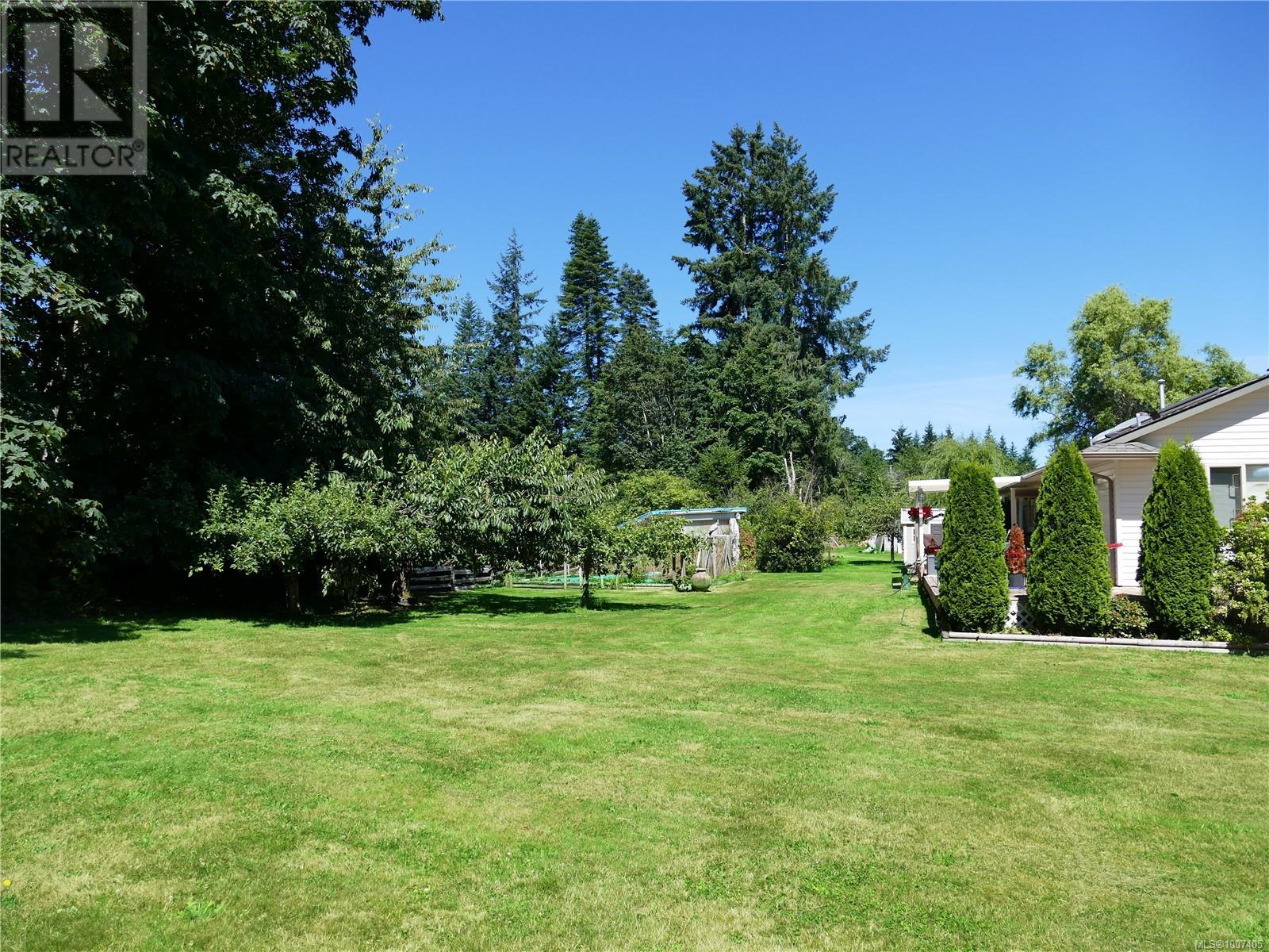 Photo 28 of 6637 Walker Frontage Rd, Fanny Bay BC