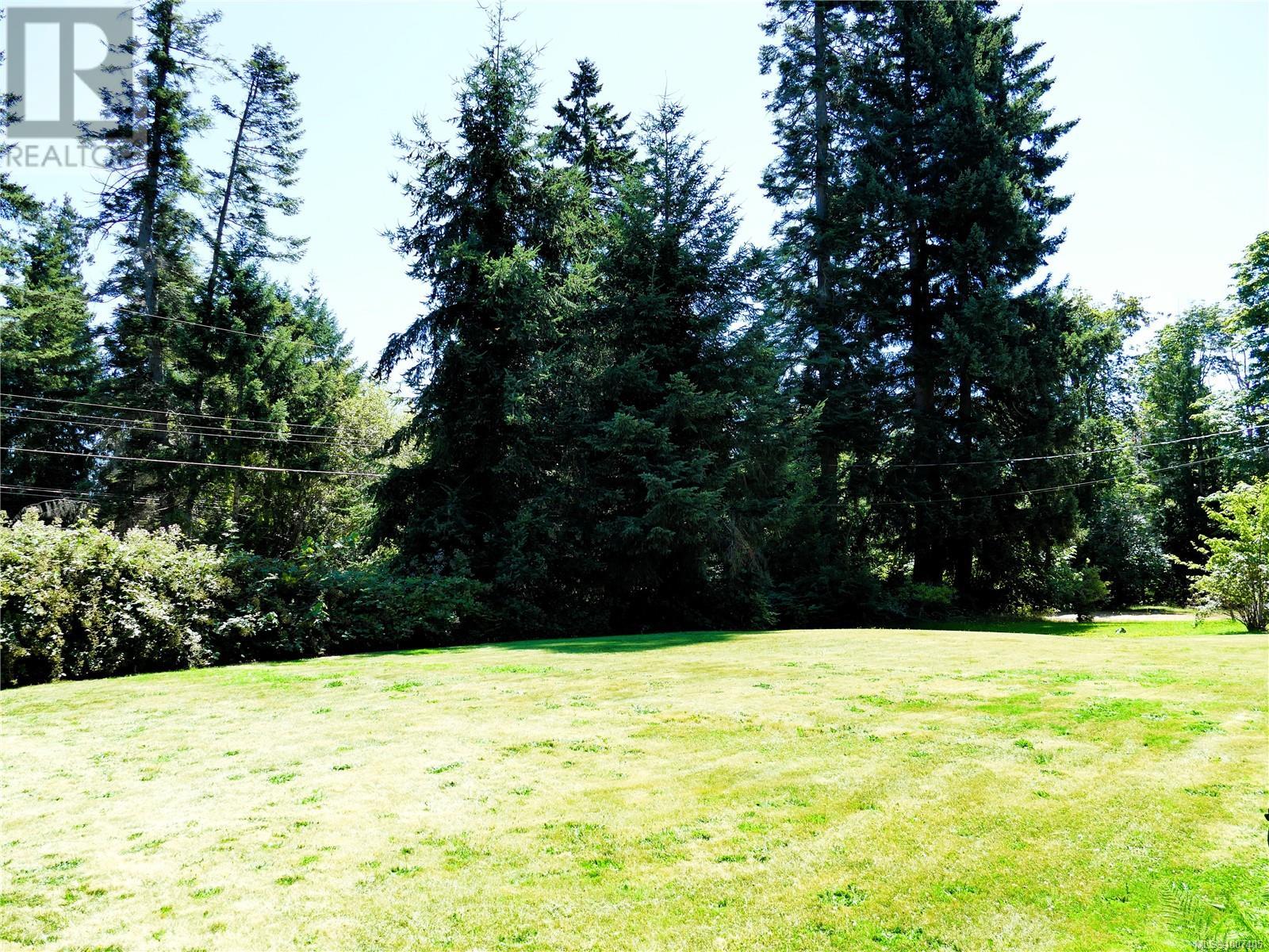 Photo 26 of 6637 Walker Frontage Rd, Fanny Bay BC