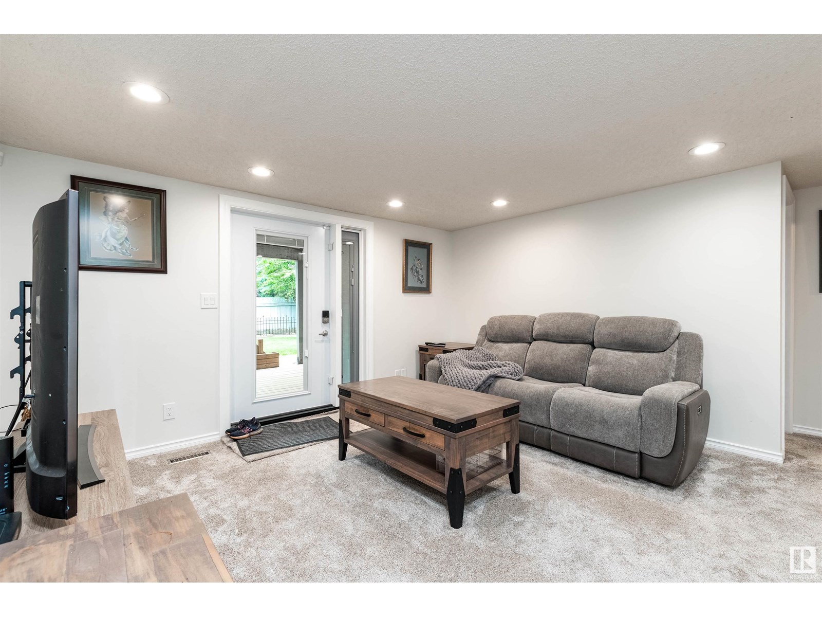 Photo 27 of 8 Carmel Cl, Sherwood Park AB