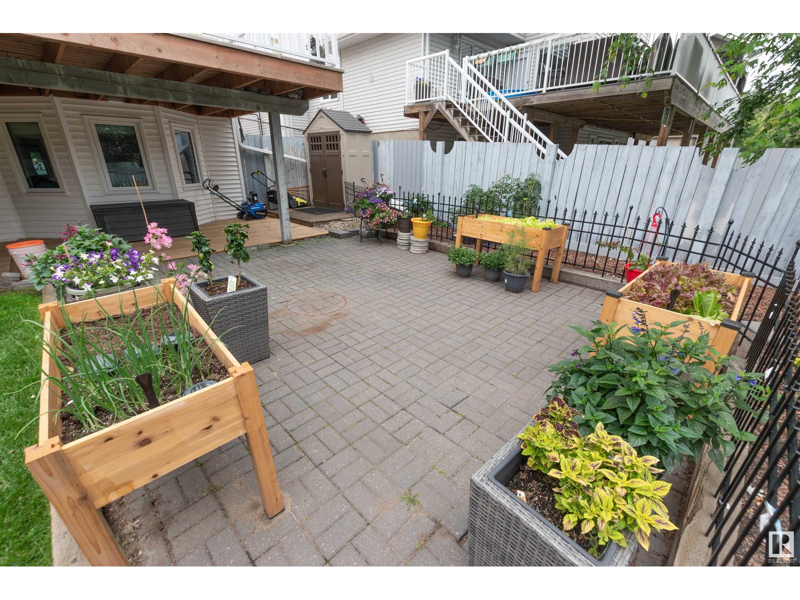 Photo 45 of 8 Carmel Cl, Sherwood Park AB