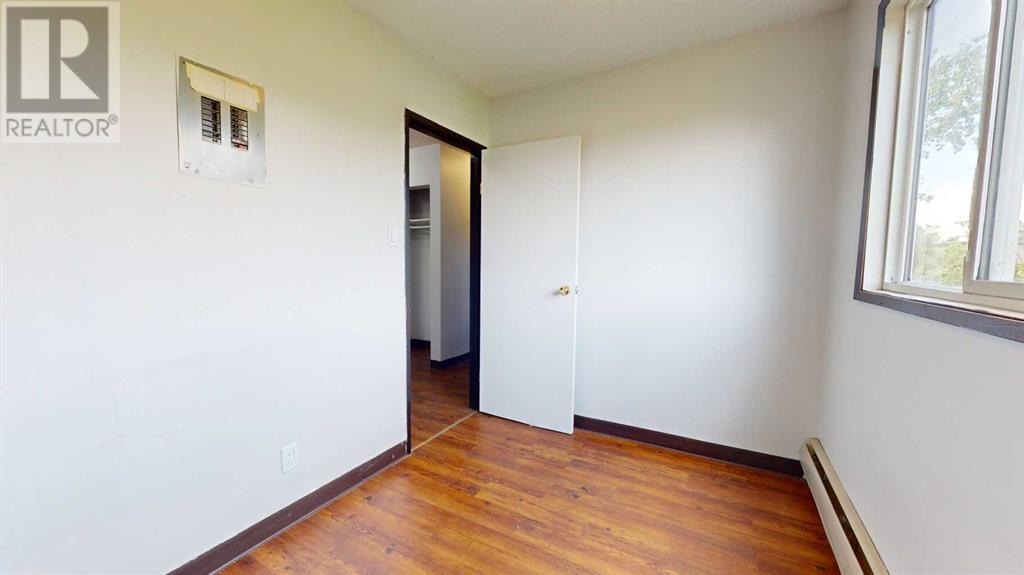Photo 3 of 204 5117 44 Street, High Prairie AB