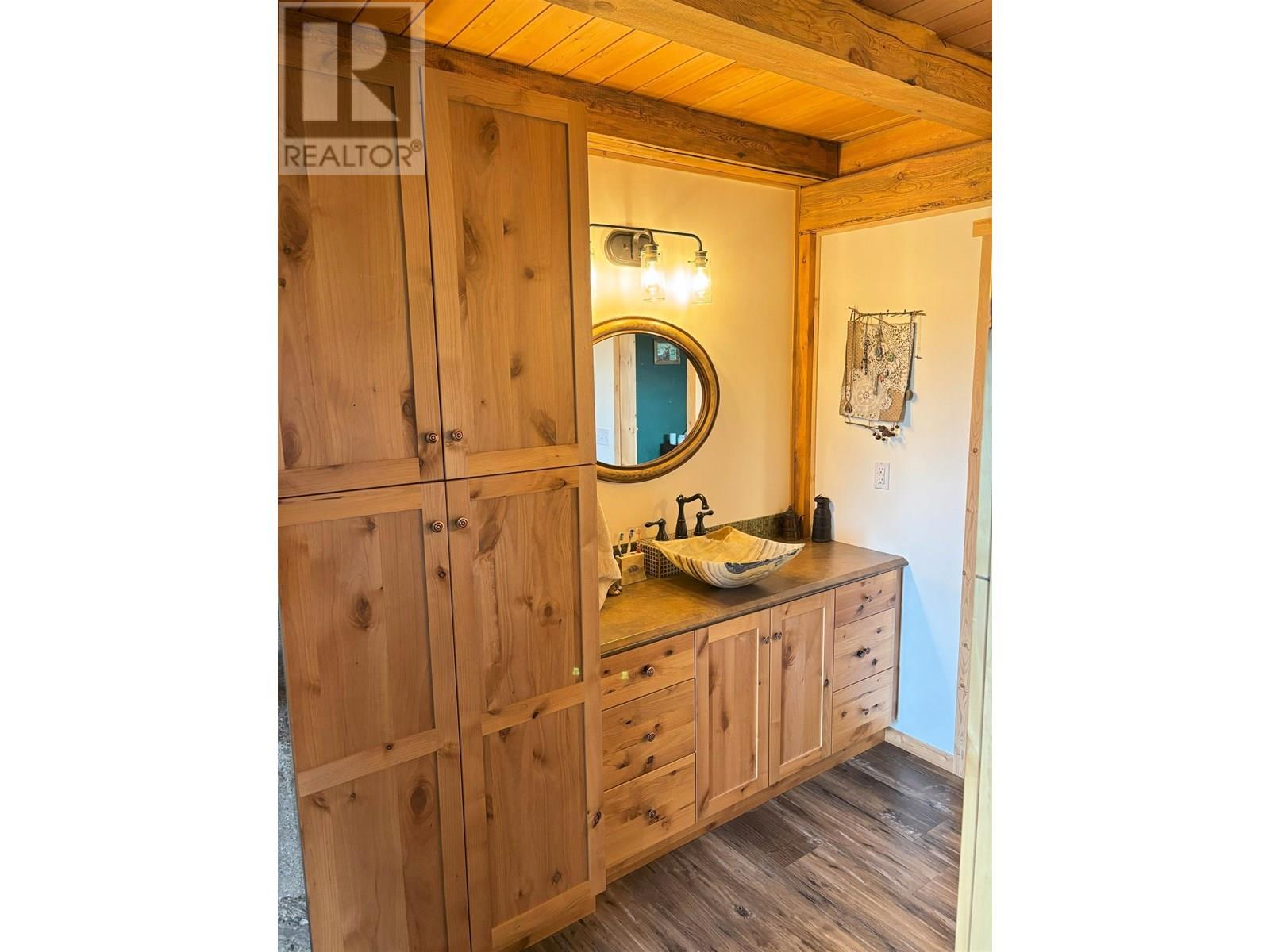 9397 NAZKO ROAD - 28