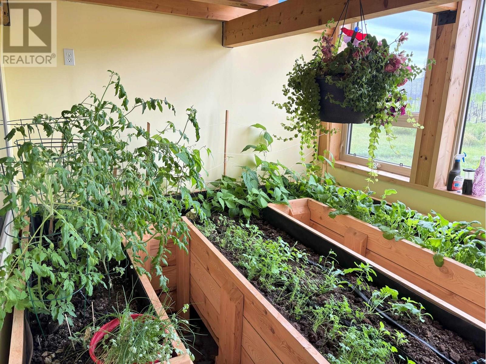 9397 NAZKO ROAD - 15