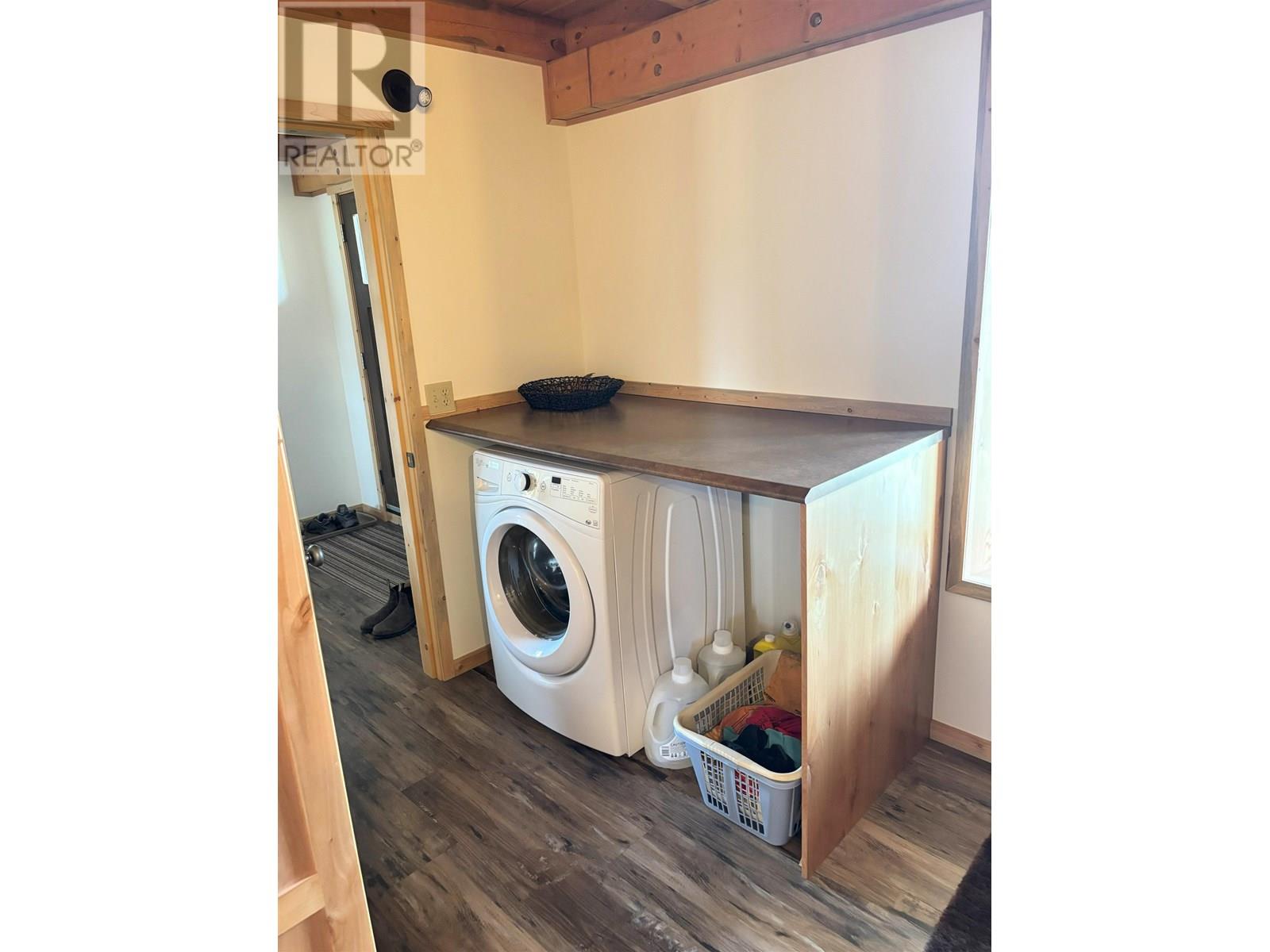 9397 NAZKO ROAD - 30