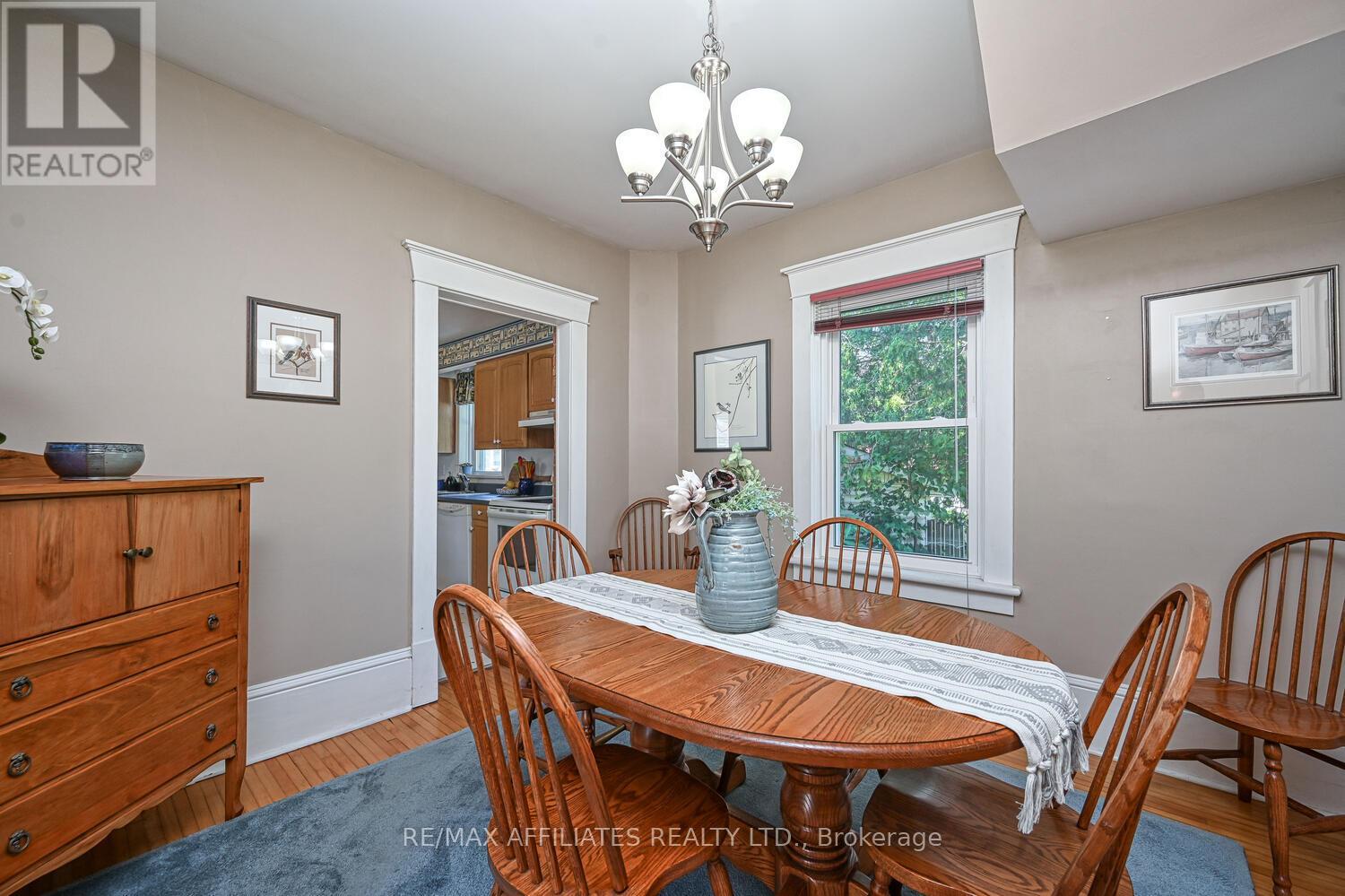 Photo 37 of 70 Mcgill Street N, Smiths Falls ON