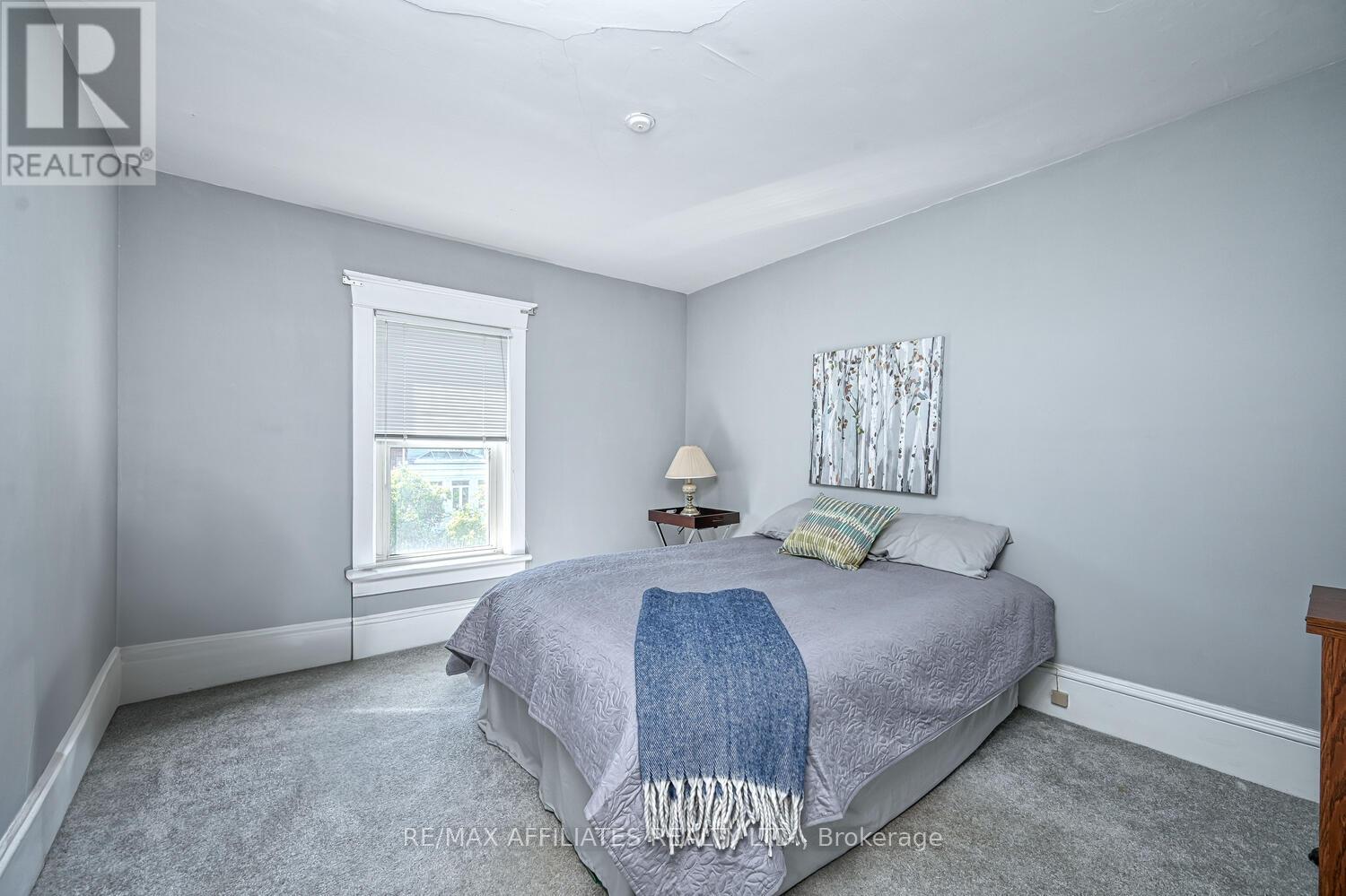 Photo 16 of 70 Mcgill Street N, Smiths Falls ON