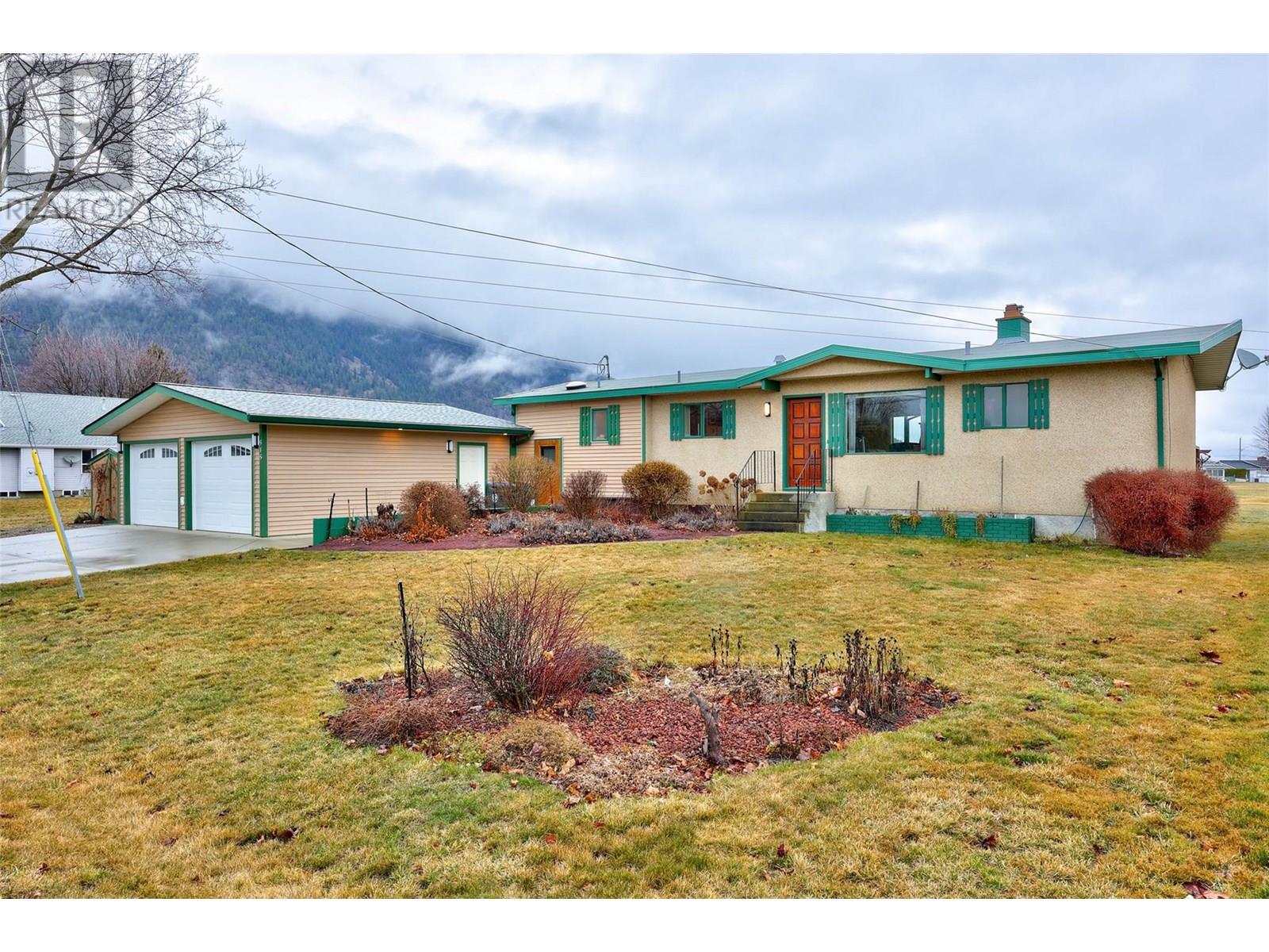 Photo 20 of 515 Pine Street, Chase BC