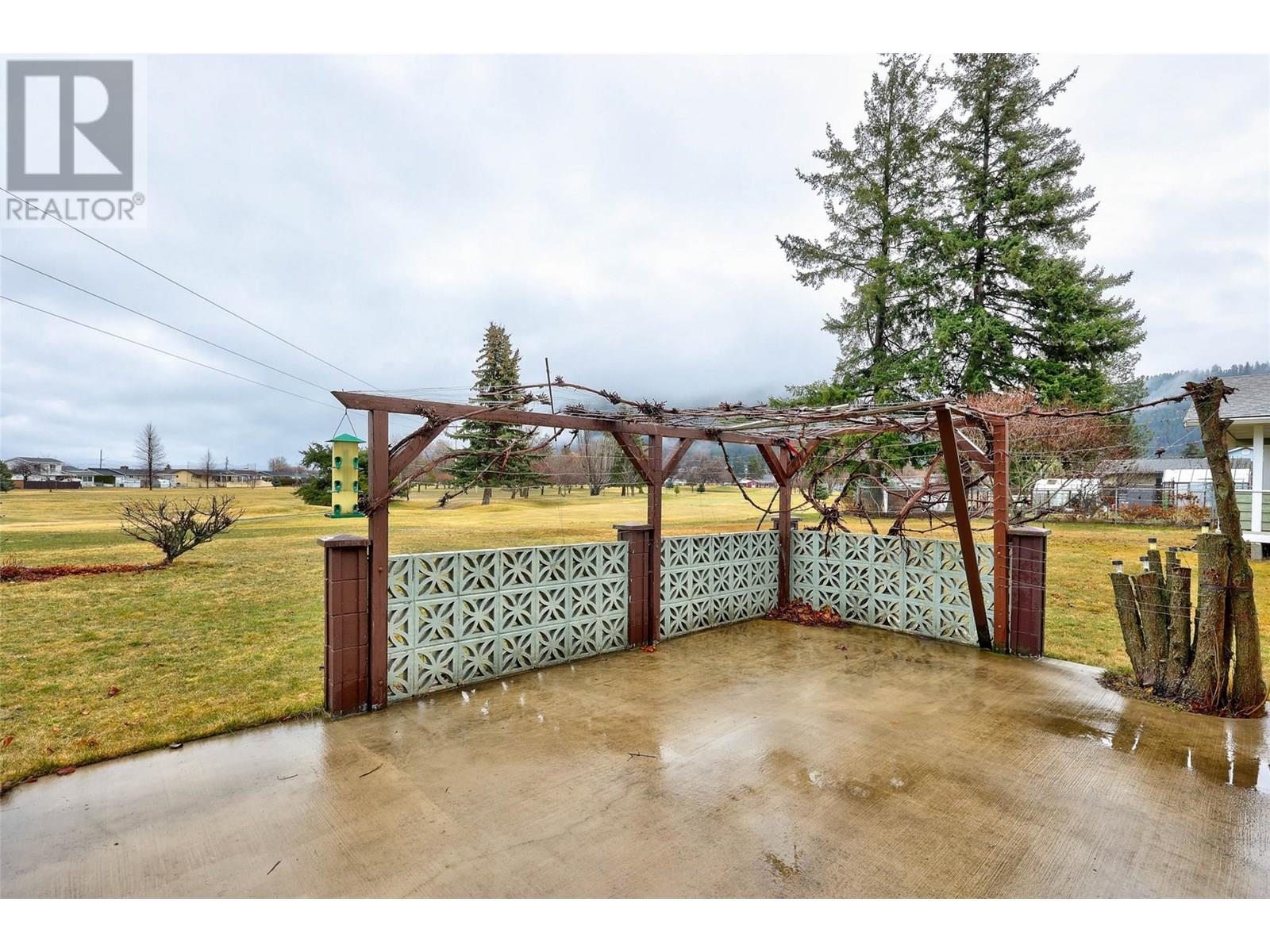 Photo 18 of 515 Pine Street, Chase BC