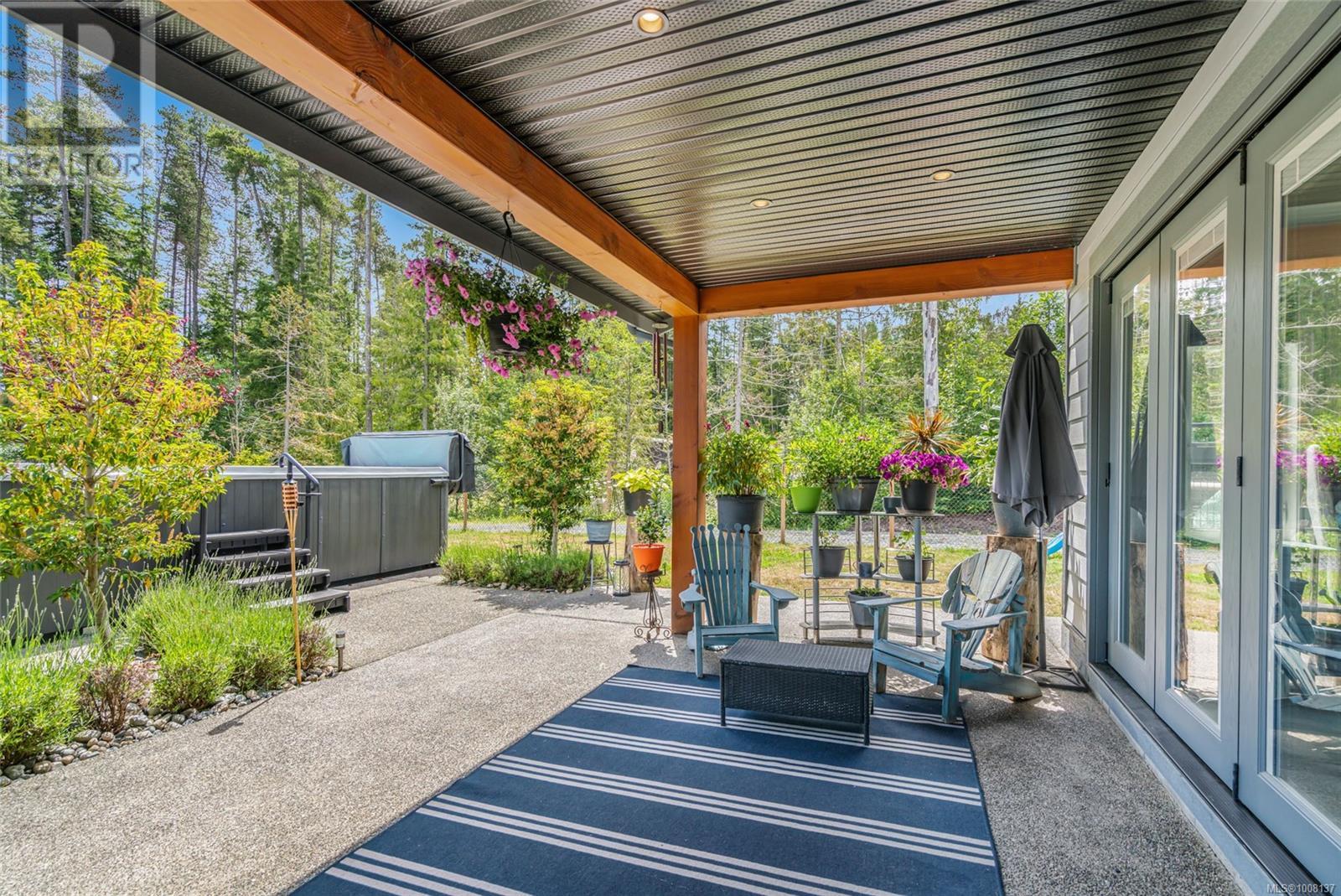 Photo 14 of 1248 Station Rd, Coombs BC