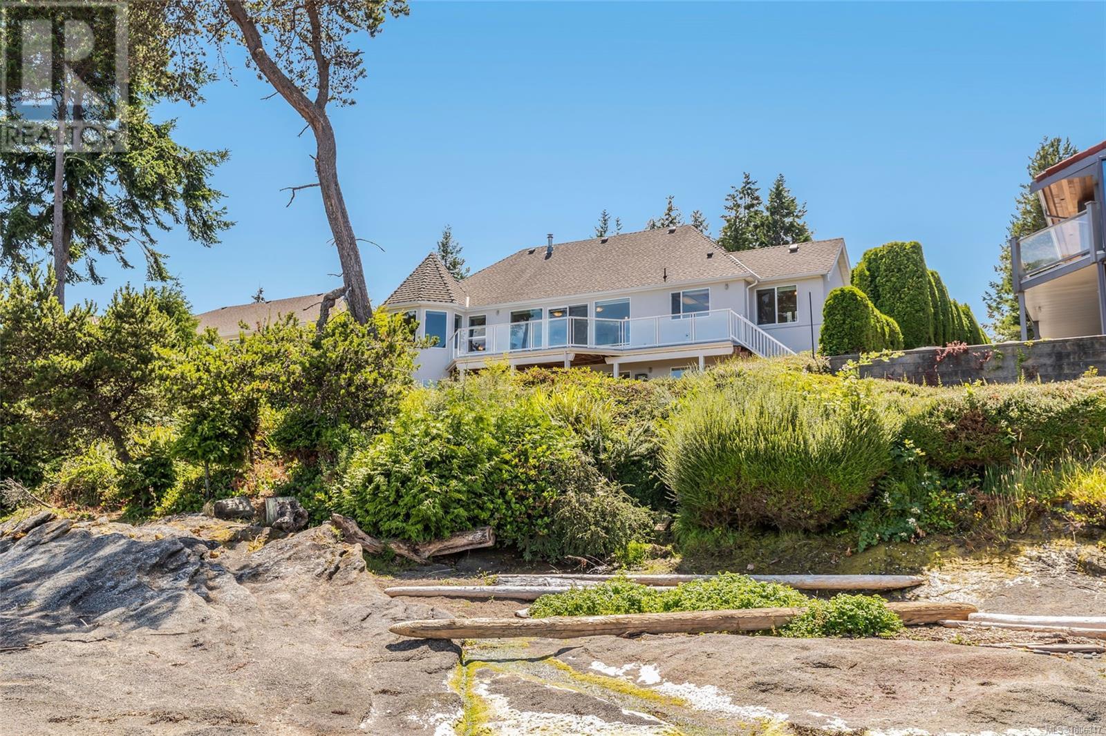 Photo 13 of 1428 Madrona Dr, Nanoose Bay BC