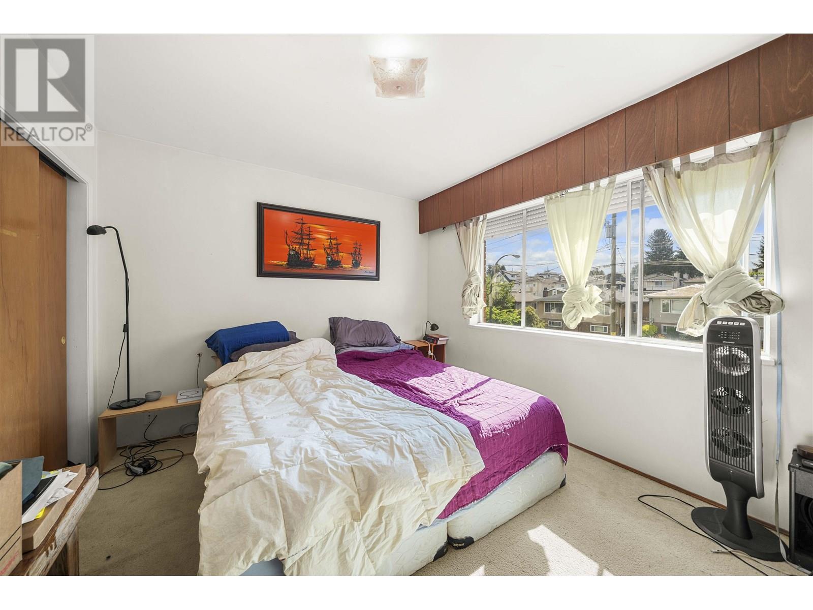 Photo 14 of 4561 Manor Street, Vancouver BC