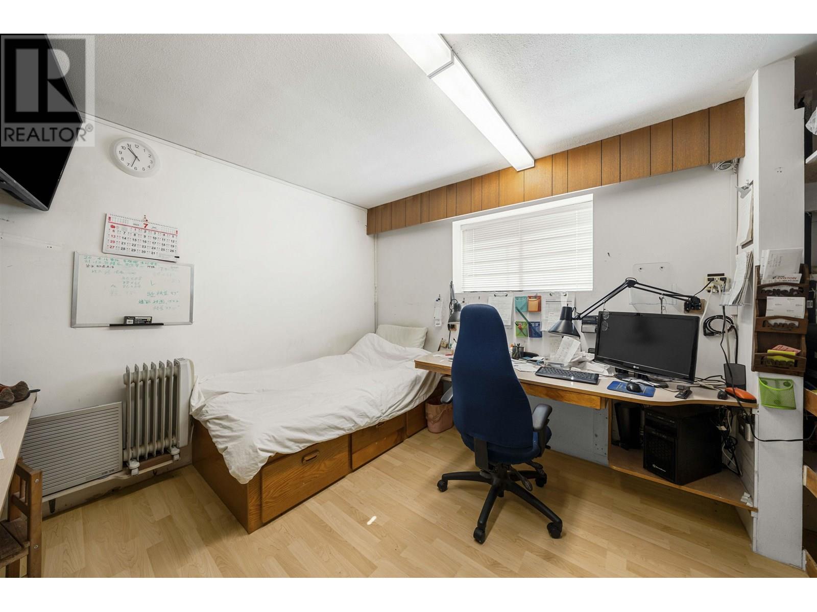 Photo 18 of 4561 Manor Street, Vancouver BC