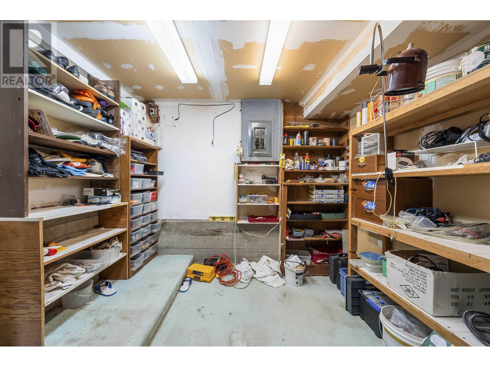 Photo 6 of 4561 Manor Street, Vancouver BC