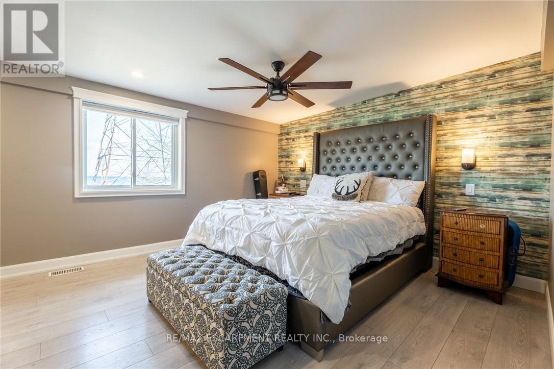 Photo 36 of 735 Beach Boulevard, Hamilton ON