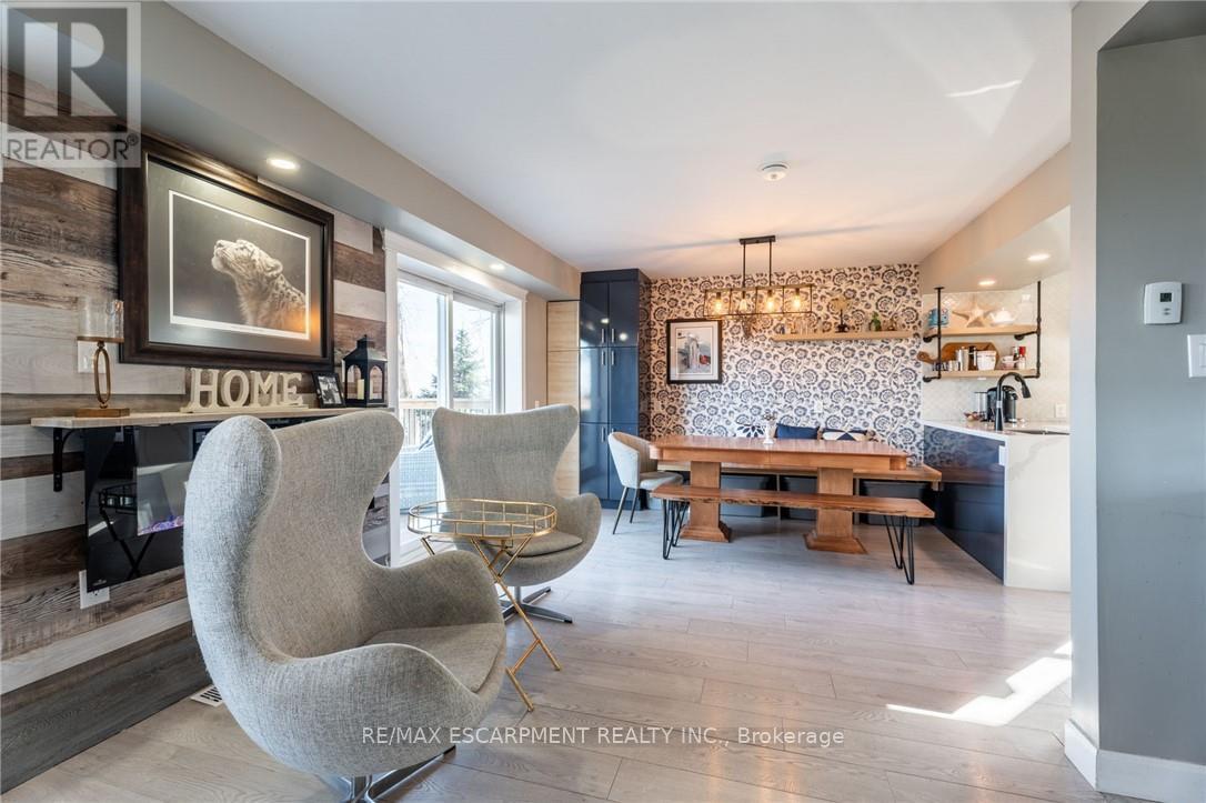 Photo 1 of 735 Beach Boulevard, Hamilton ON