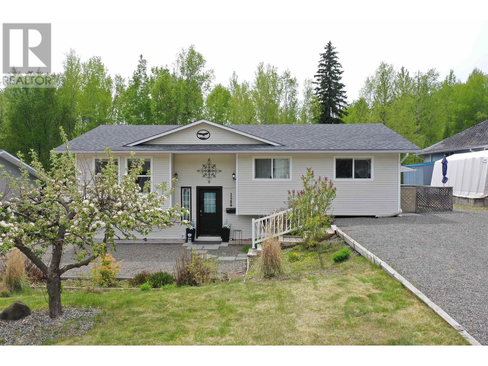 1580 DODDS AVENUE, Quesnel