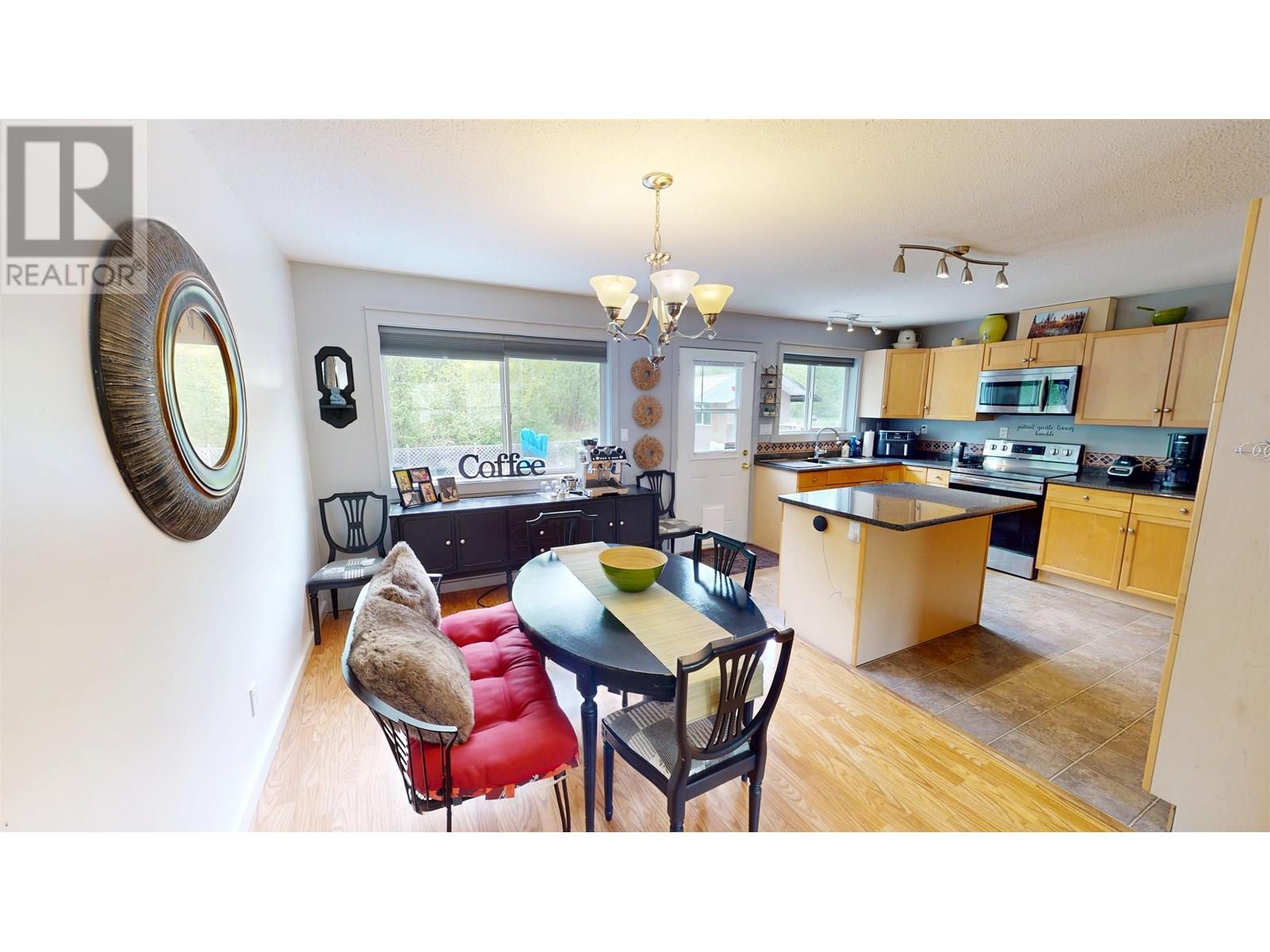 1580 DODDS AVENUE, Quesnel