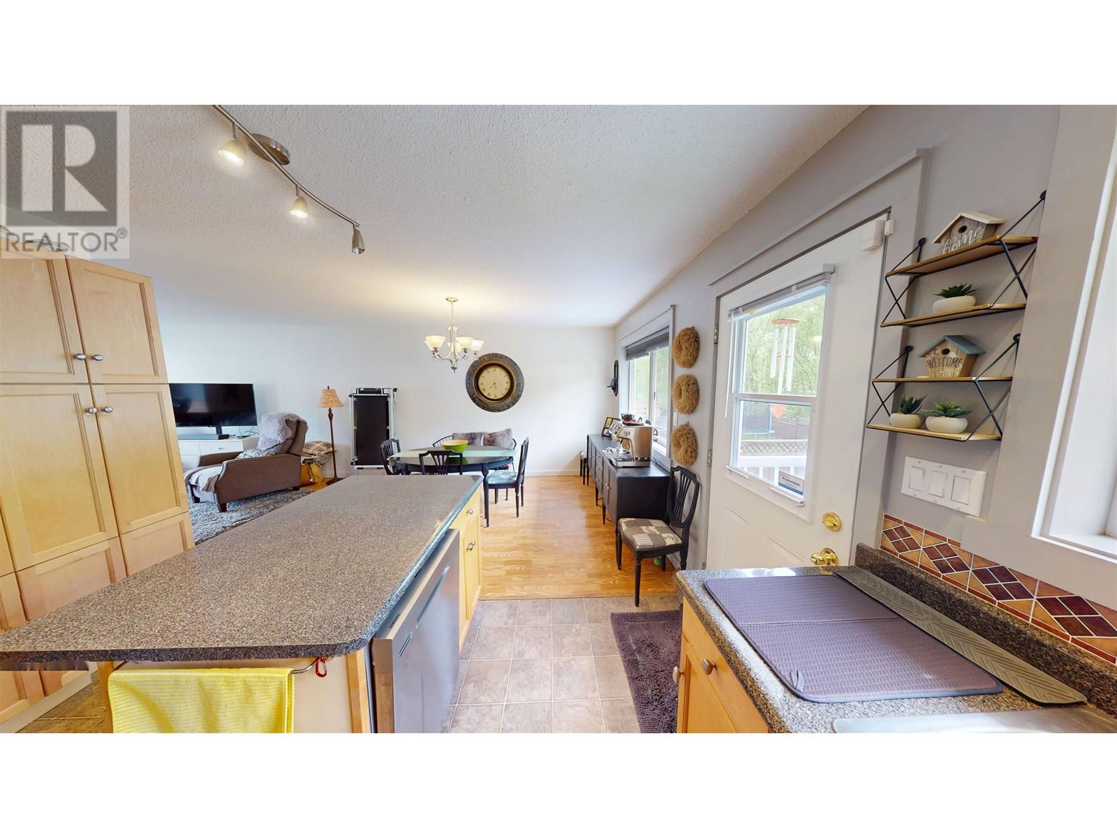 1580 DODDS AVENUE, Quesnel