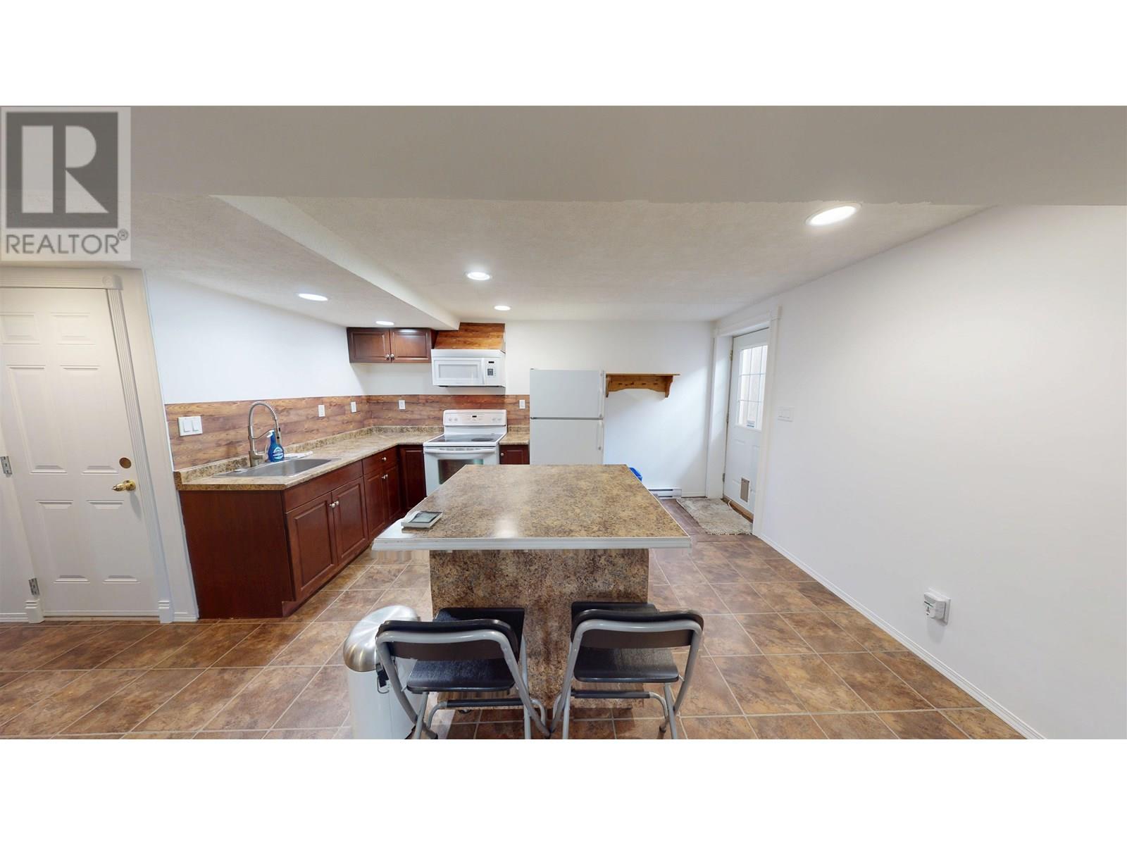 1580 DODDS AVENUE, Quesnel