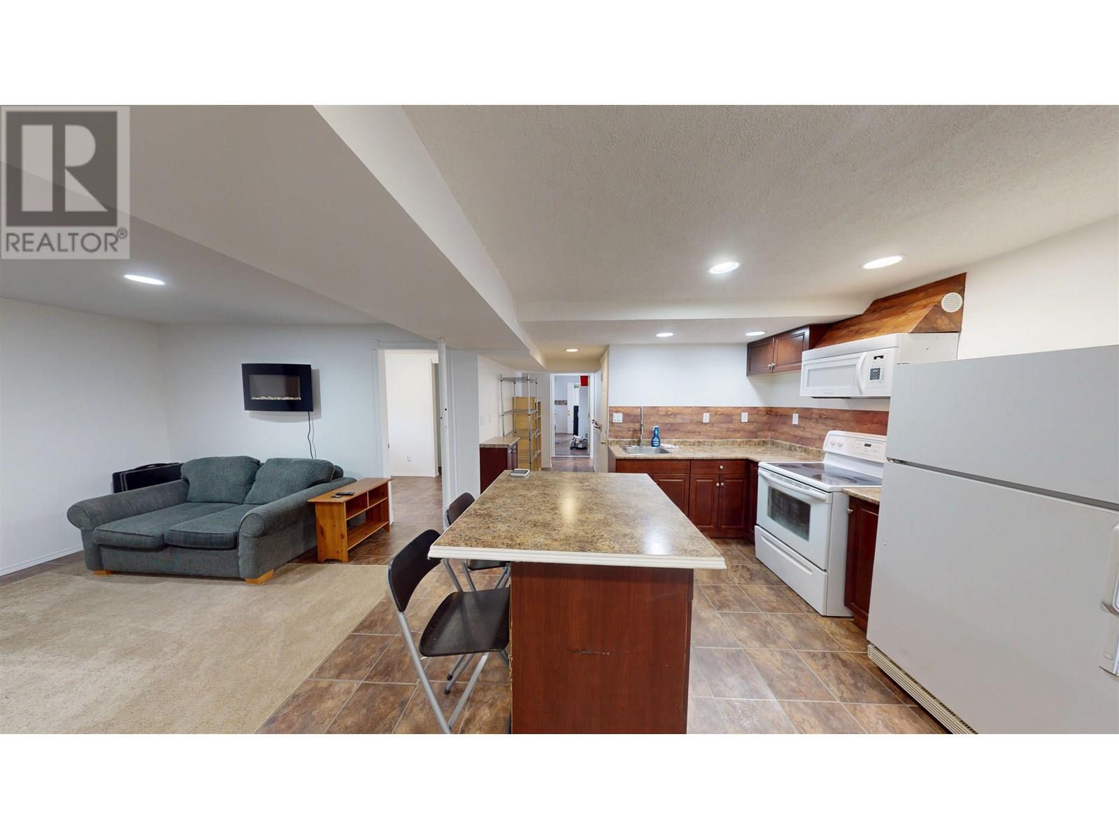 1580 DODDS AVENUE, Quesnel