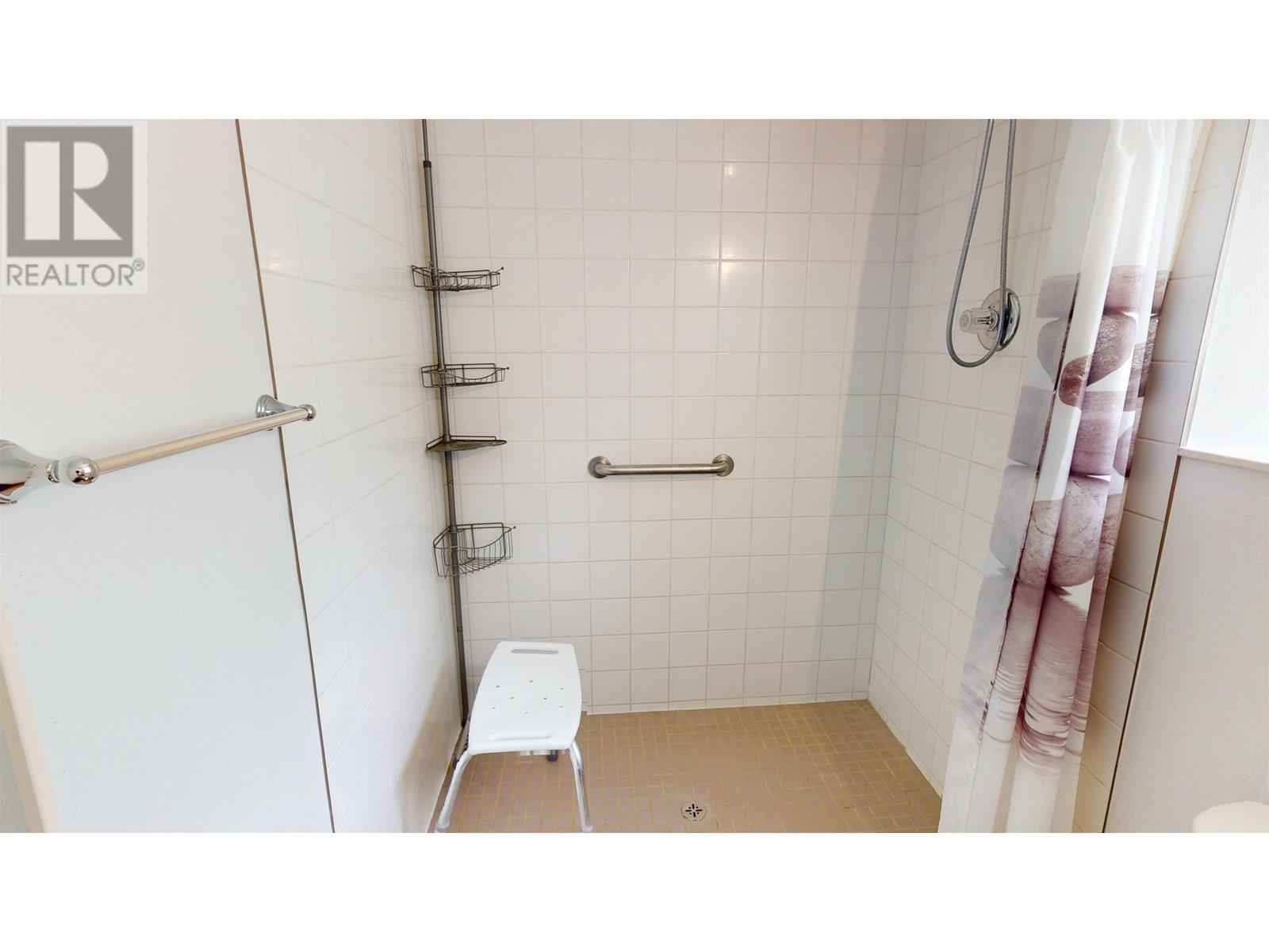 1580 DODDS AVENUE, Quesnel