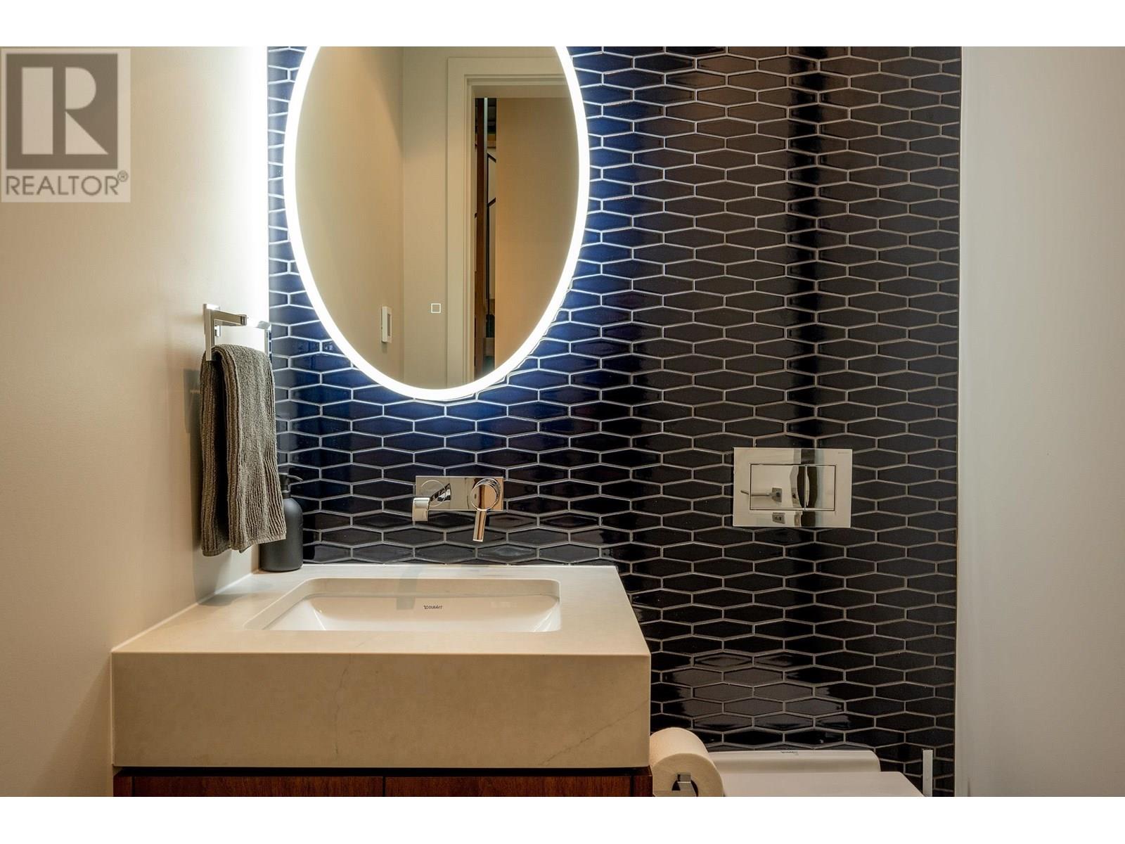 8504 DRIFTER WAY, Whistler