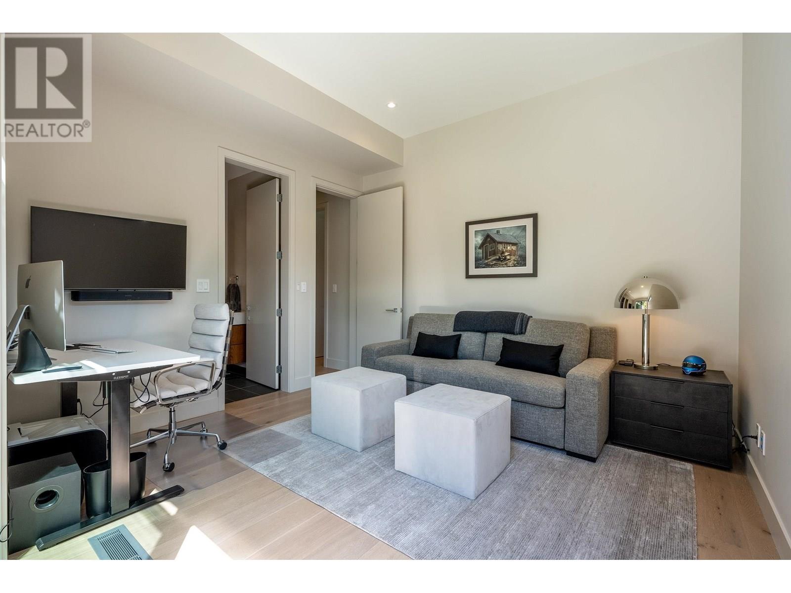 8504 DRIFTER WAY, Whistler
