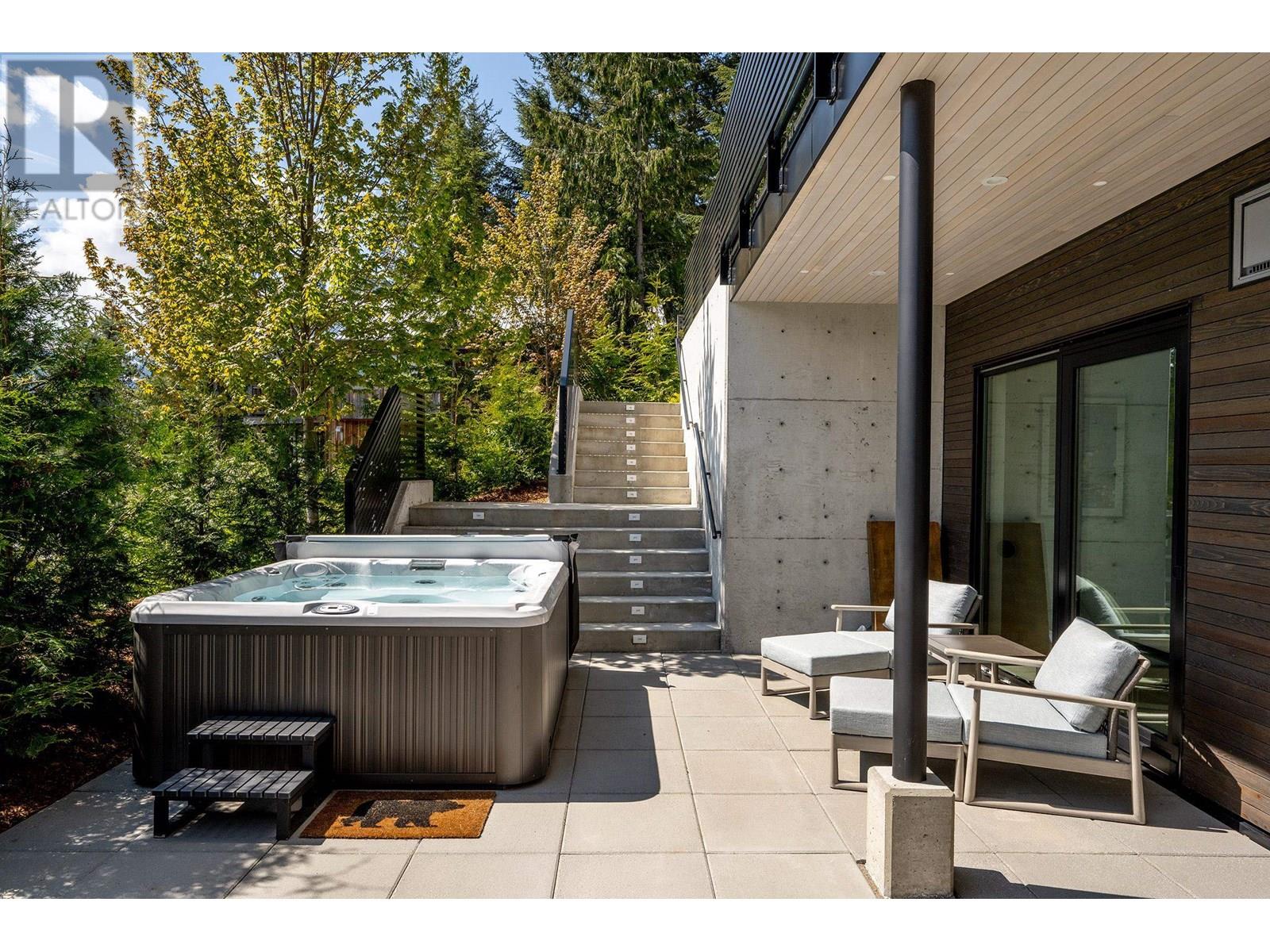 8504 DRIFTER WAY, Whistler