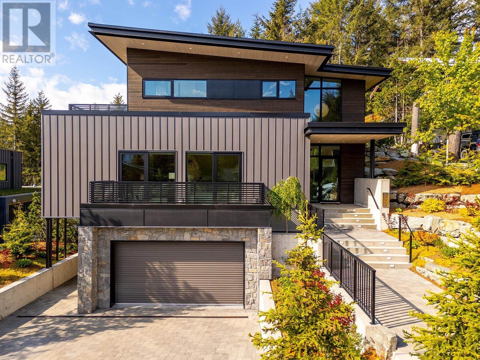 8504 DRIFTER WAY, Whistler