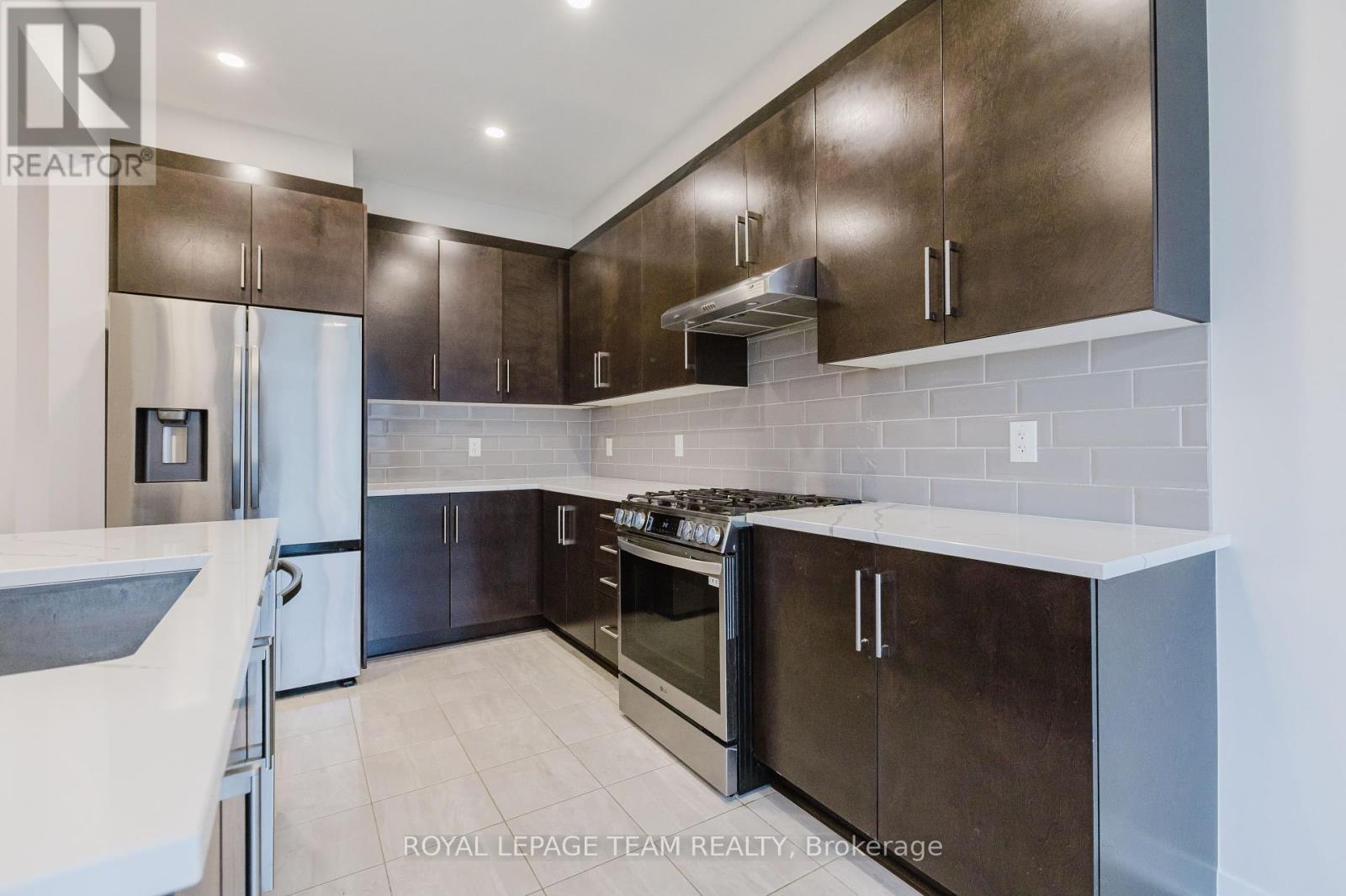 Photo 1 of 611 Fenwick Way, Ottawa ON