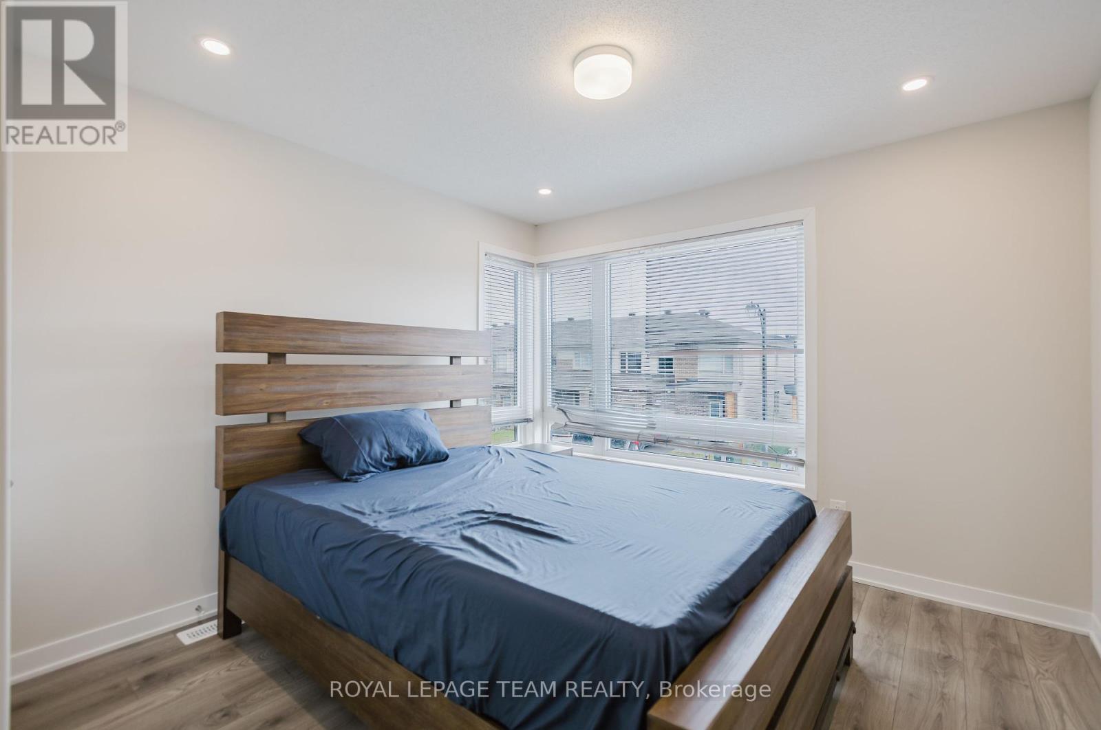 Photo 15 of 611 Fenwick Way, Ottawa ON