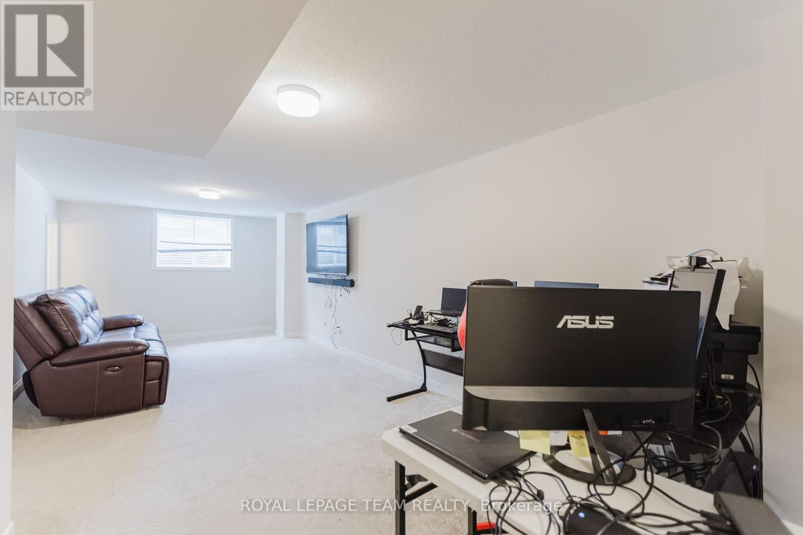 Photo 17 of 611 Fenwick Way, Ottawa ON