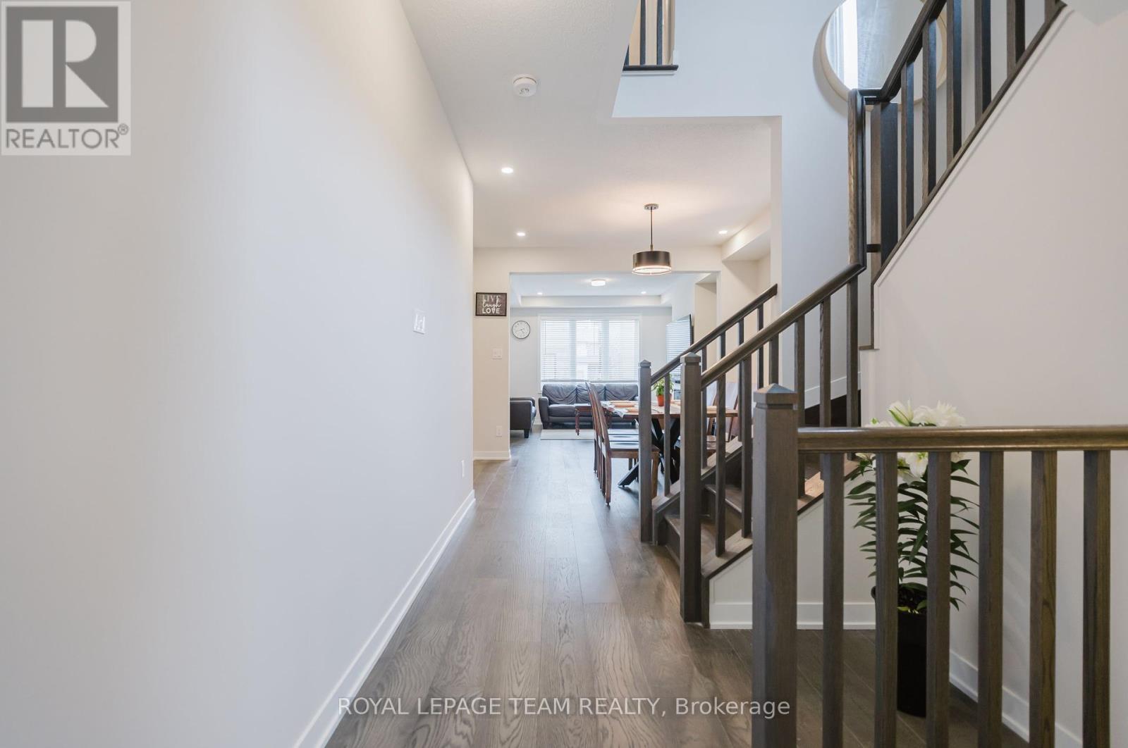 Photo 7 of 611 Fenwick Way, Ottawa ON