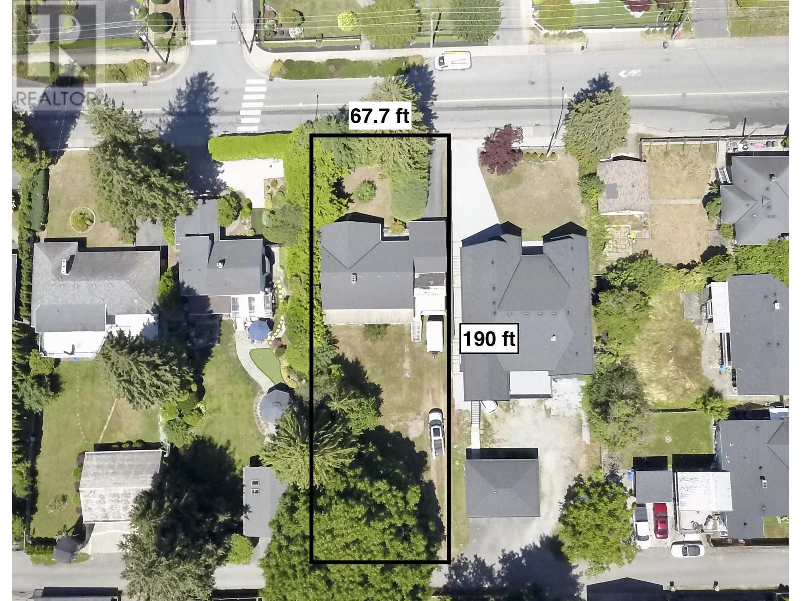 Photo 4 of 840 Rochester Avenue, Coquitlam BC