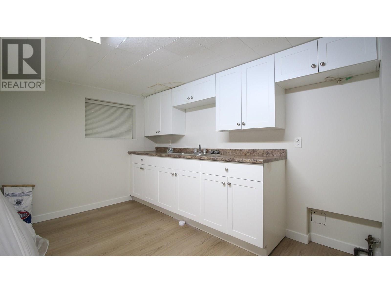 Photo 15 of 840 Rochester Avenue, Coquitlam BC