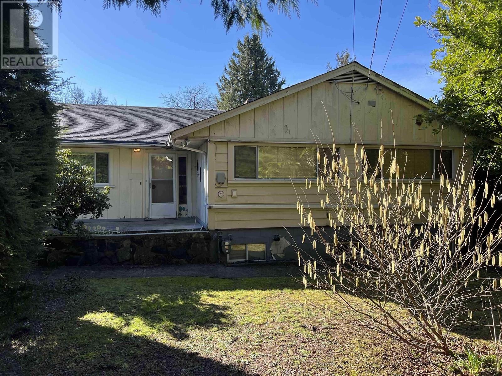 Photo 1 of 840 Rochester Avenue, Coquitlam BC