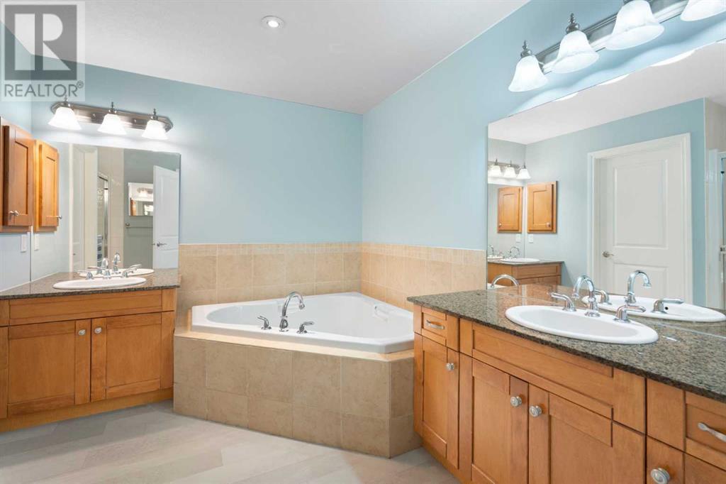 Single Family House for Sale in   Tuscany Boulevard NW Tuscany Calgary 