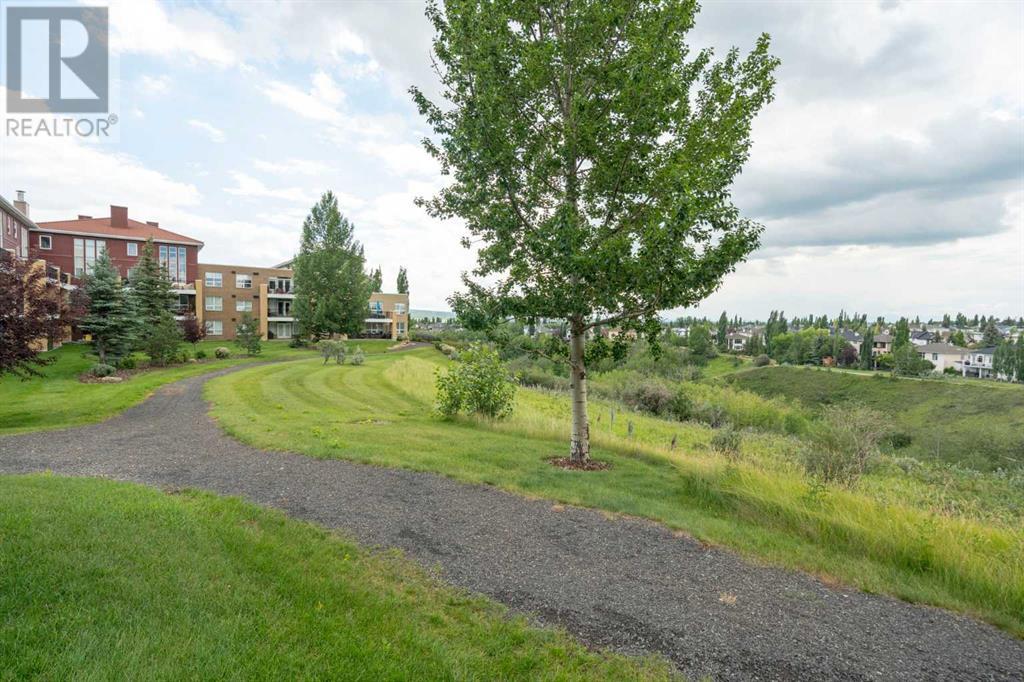 Single Family House for Sale in   Tuscany Boulevard NW Tuscany Calgary 