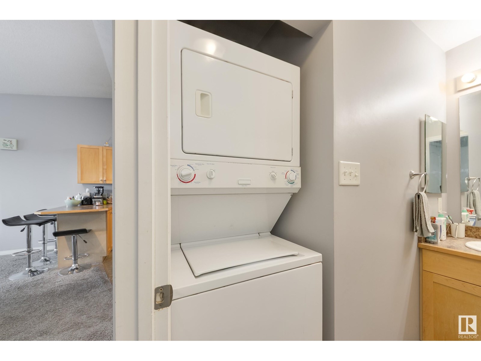 Photo 12 of 408 3425 19 St Nw, Edmonton AB