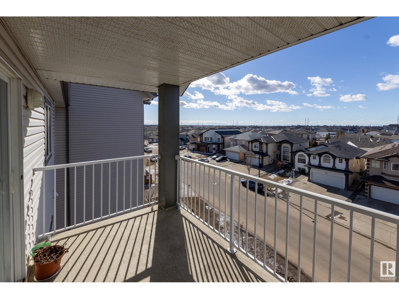Photo 7 of 408 3425 19 St Nw, Edmonton AB