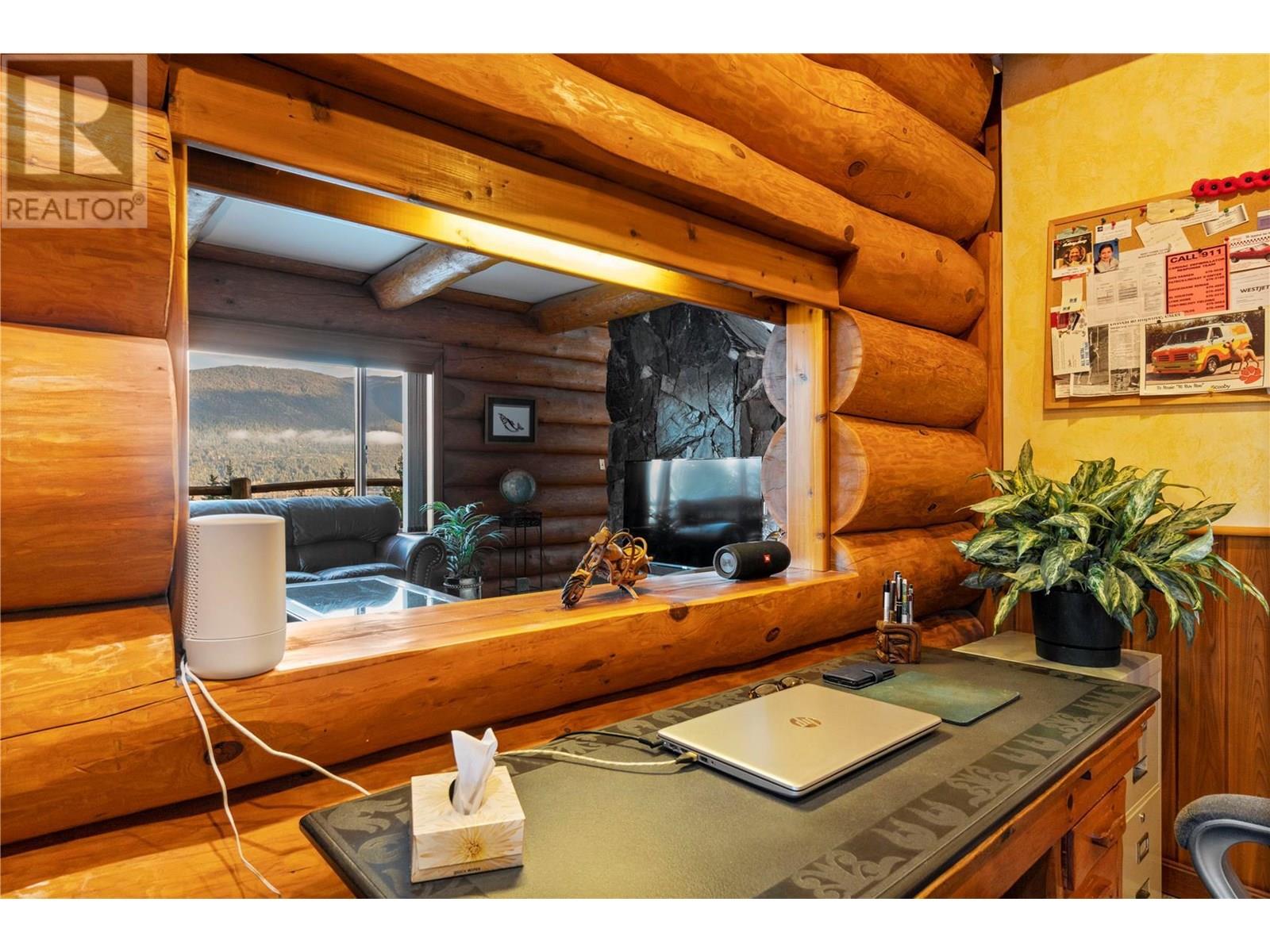 4955 Ivy Road, Eagle Bay