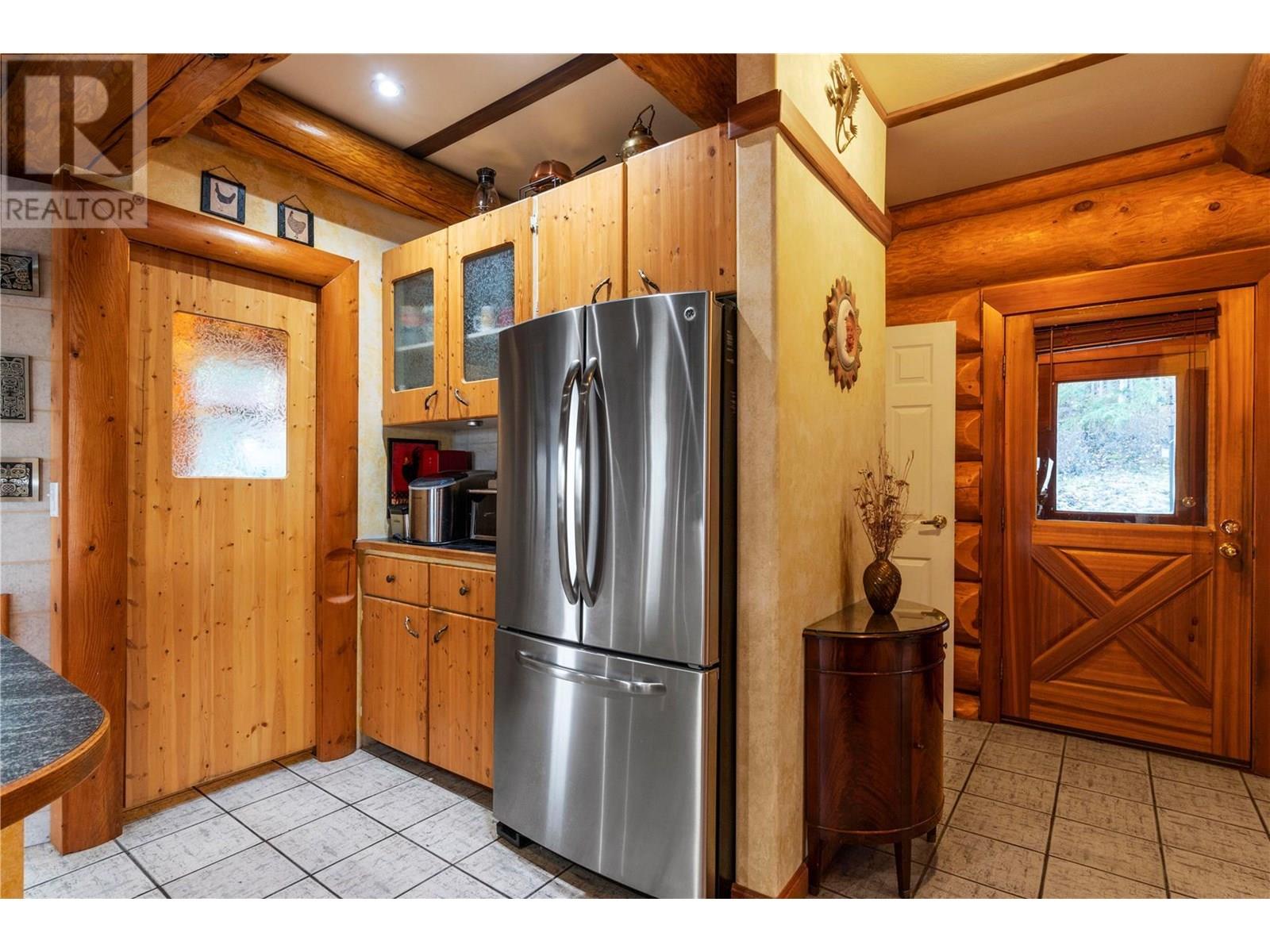4955 Ivy Road, Eagle Bay