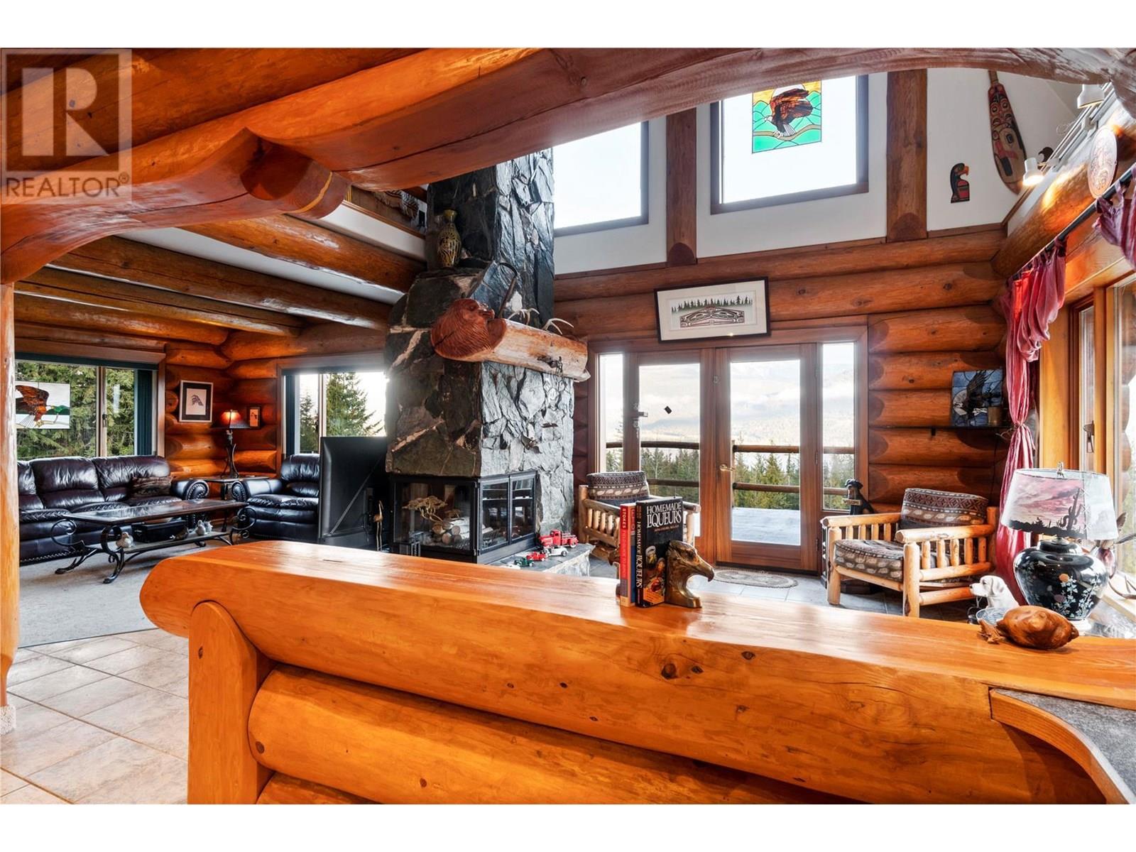 4955 Ivy Road, Eagle Bay