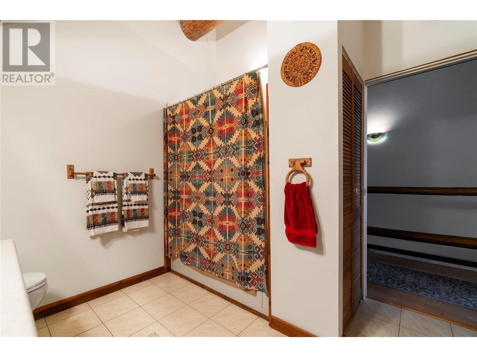 4955 Ivy Road, Eagle Bay